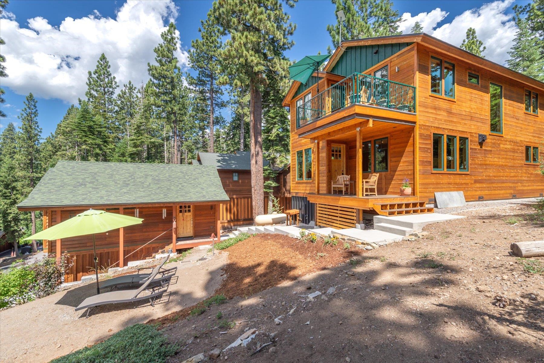 850 Sunny Drive
