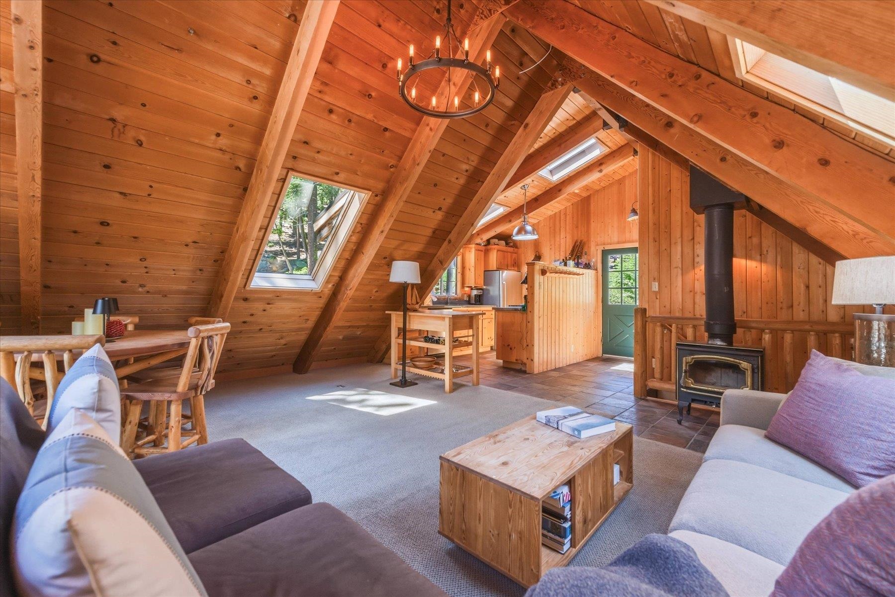 8975 Glen Drive