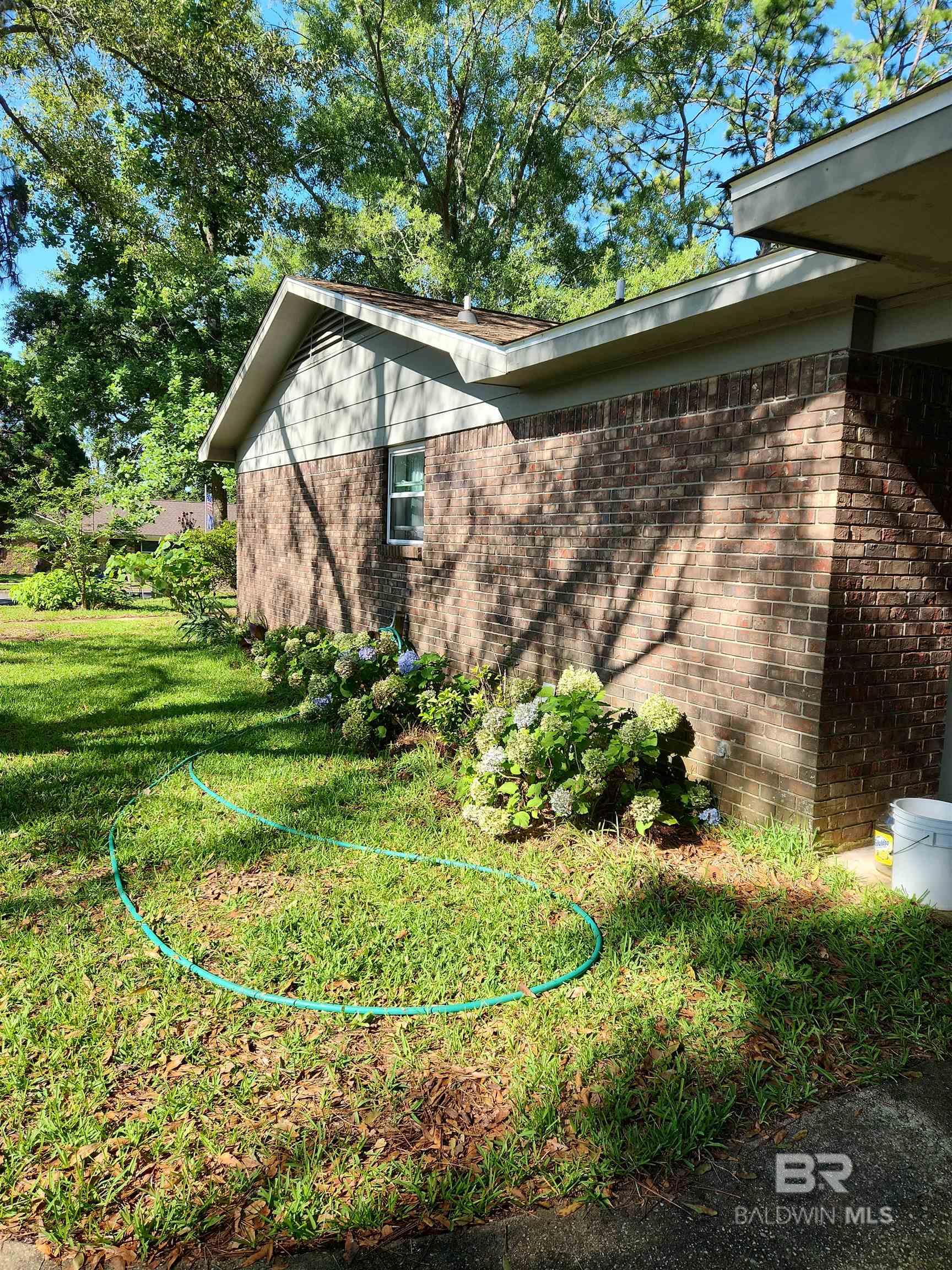 https://zimg.paragon.ice.com/ParagonImages/Property/PG/BCAR/364497/8/0/0/55a01cad4511ef5d913feabd09fc3e08/7/a7afaec0651df1b23973ea6ea404d9b5/364497-770bb0dd-d3ed-4e71-b012-576254b90d58.JPG