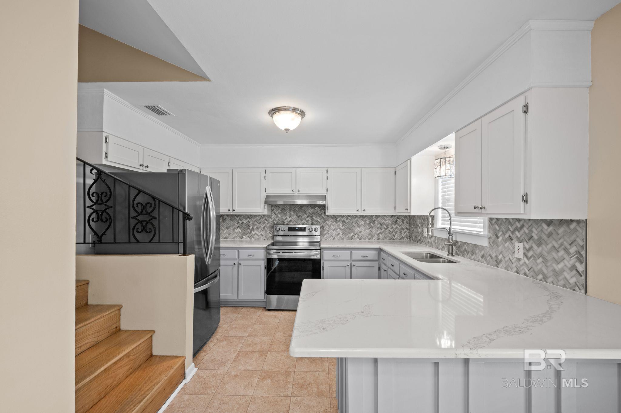 Spanish Fort, AL, 36527