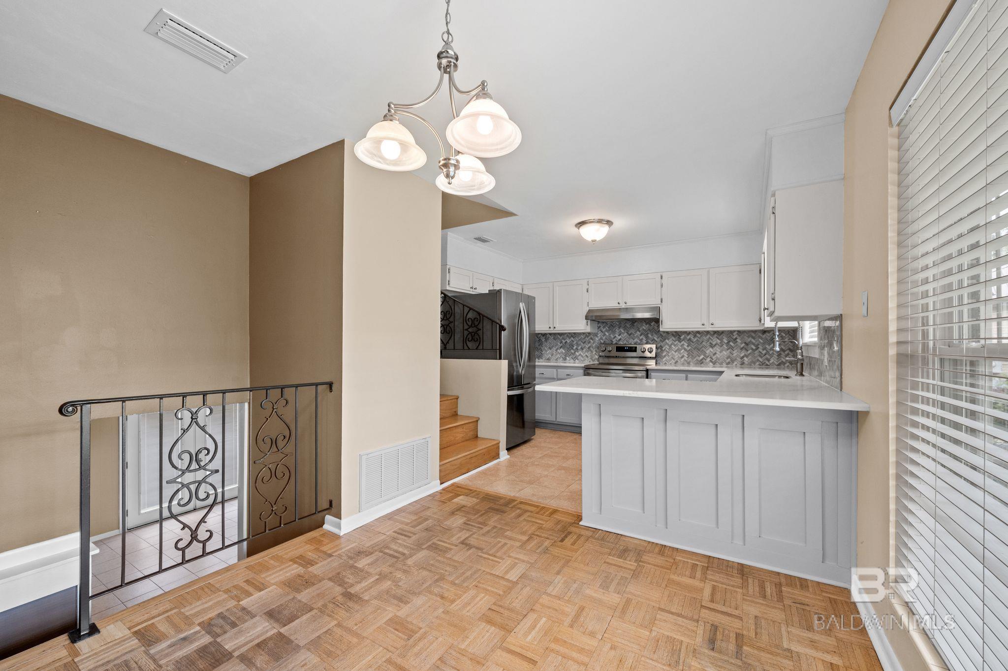 Spanish Fort, AL, 36527