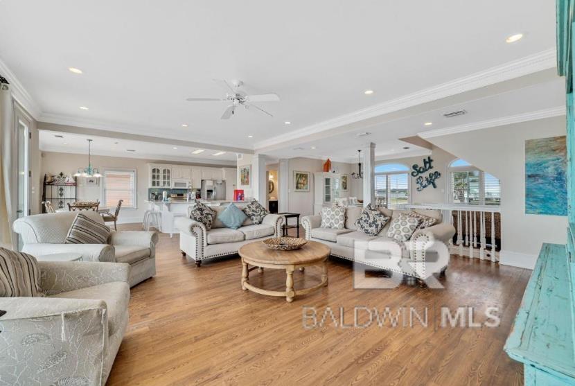 2223 W Beach Boulevard, Gulf Shores, AL, 36542