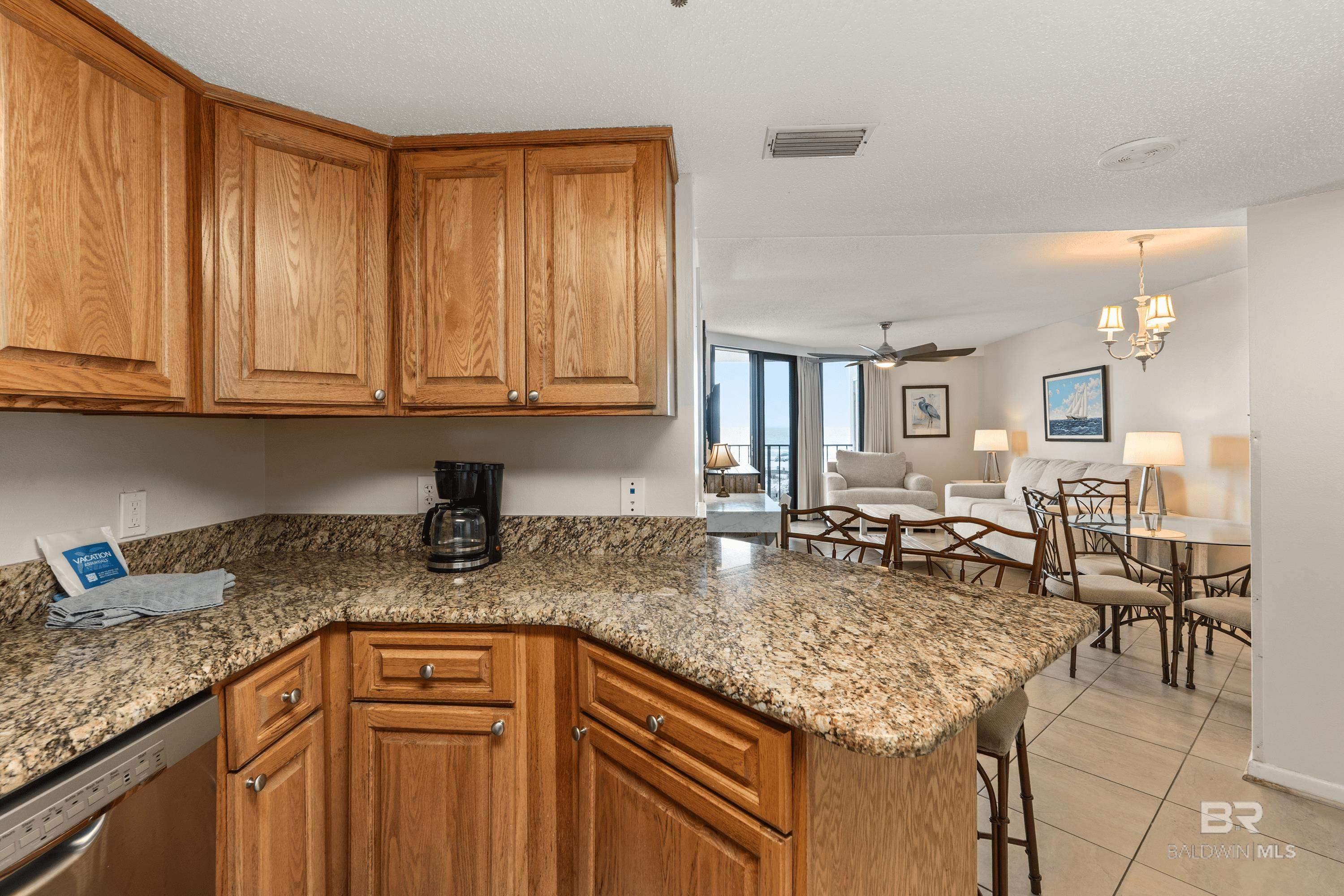 https://zimg.paragon.ice.com/ParagonImages/Property/PG/BCAR/377392/7/0/0/3c24c949a5fbf574114935f5ce08985d/7/916182b630b8358ae02d93363fe47cc2/377392-bc4e3e69-b471-4593-a988-de5e9bd947f0.JPG