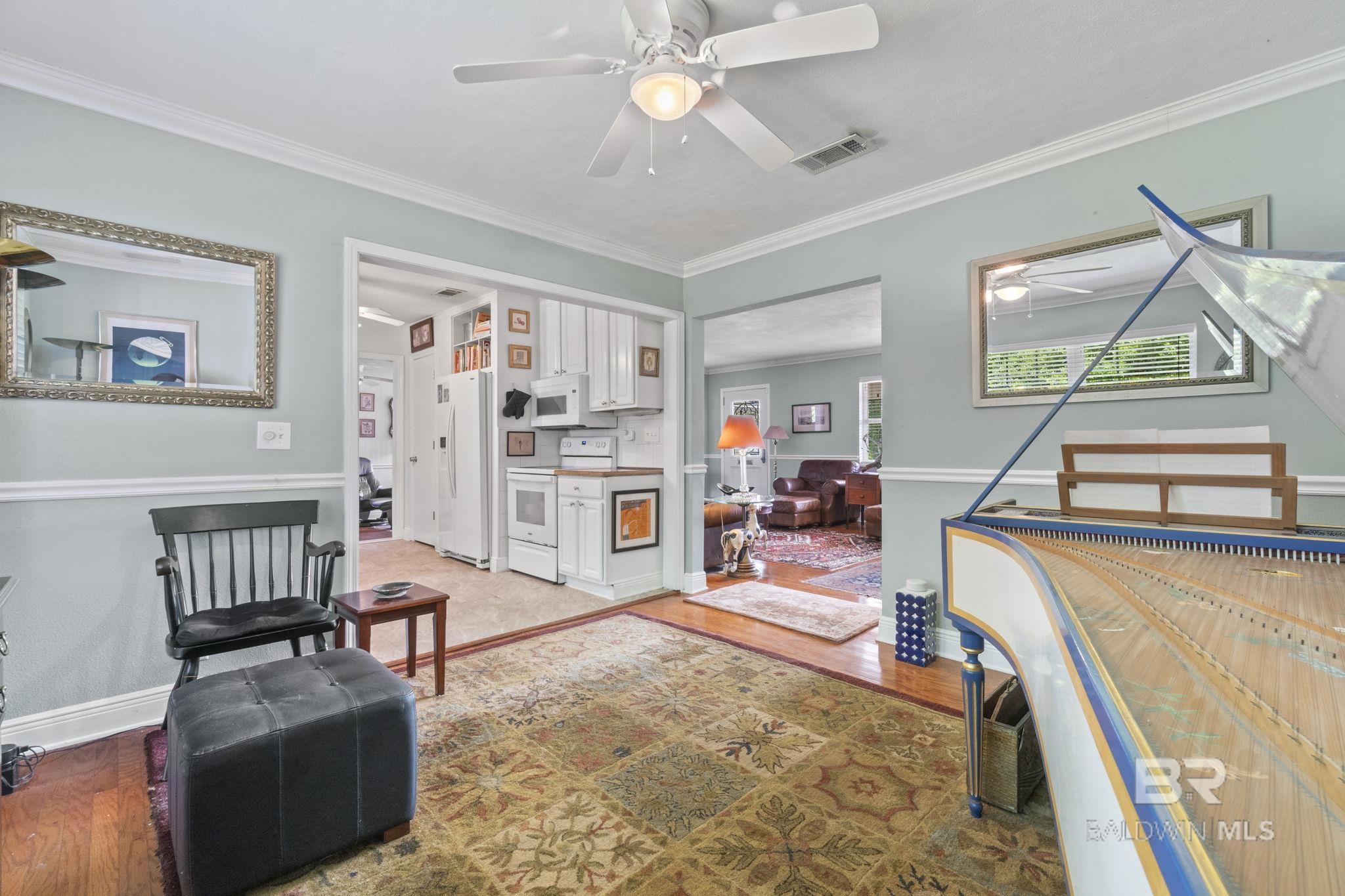 https://zimg.paragon.ice.com/ParagonImages/Property/PG/BCAR/381674/5/0/0/2a5a09a50d9b4f8b4832e83f05a0f82e/7/b7c169f1fdd9bb700fcb343c066f5e8f/381674-c6f91603-2160-4715-81e8-884482118c2b.JPG