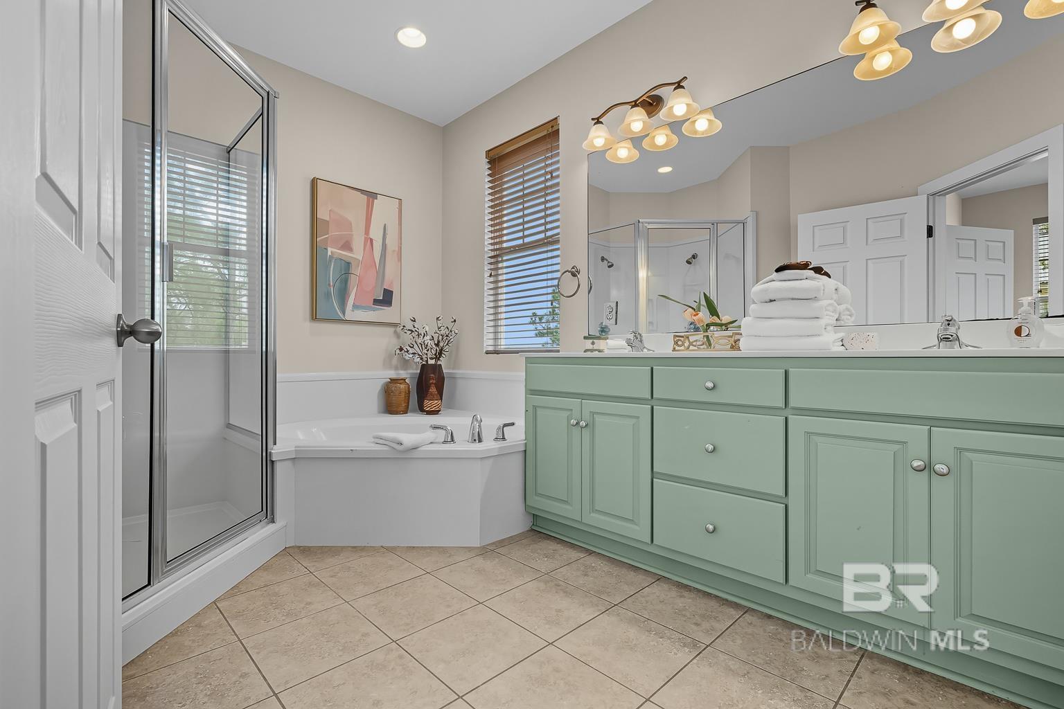 9354 Lorrain Court, Gulf Shores, AL, 36542