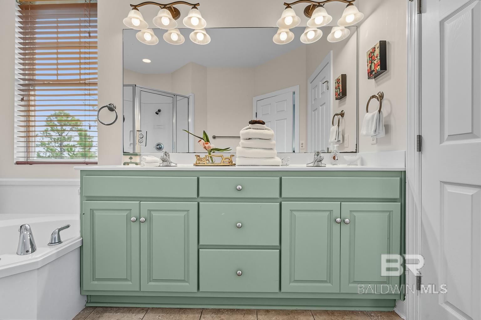 9354 Lorrain Court, Gulf Shores, AL, 36542