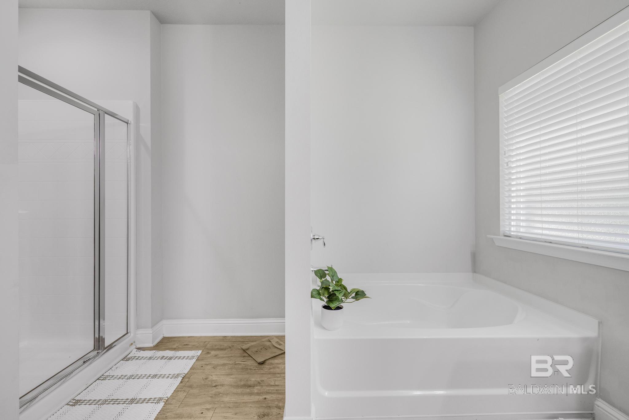 Spanish Fort, AL, 36527