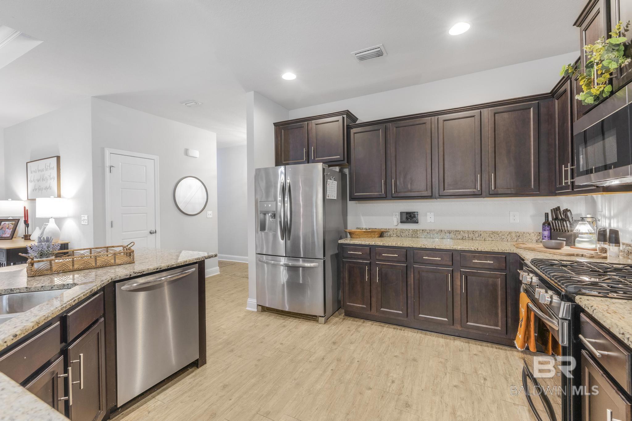 Spanish Fort, AL, 36527