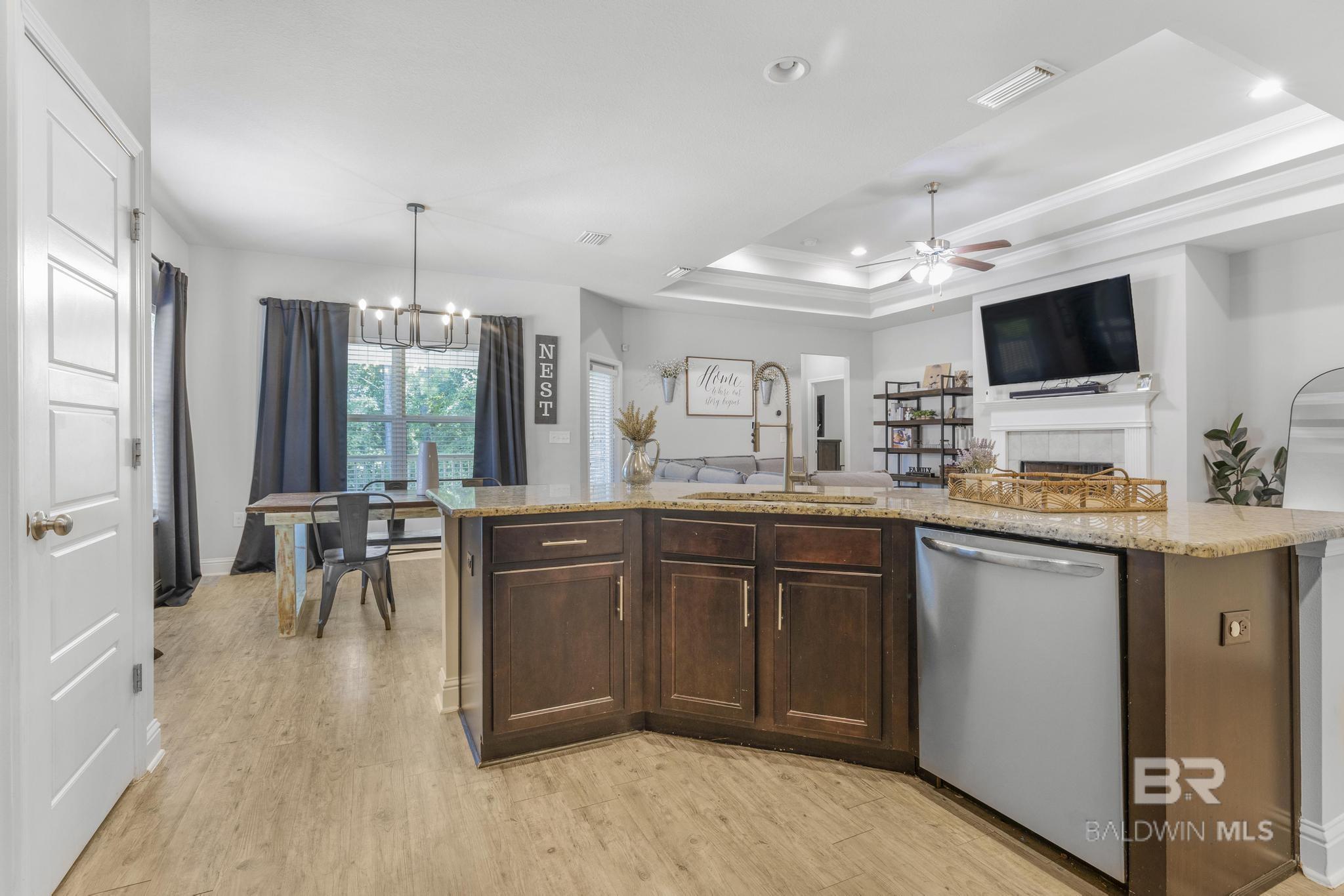 Spanish Fort, AL, 36527