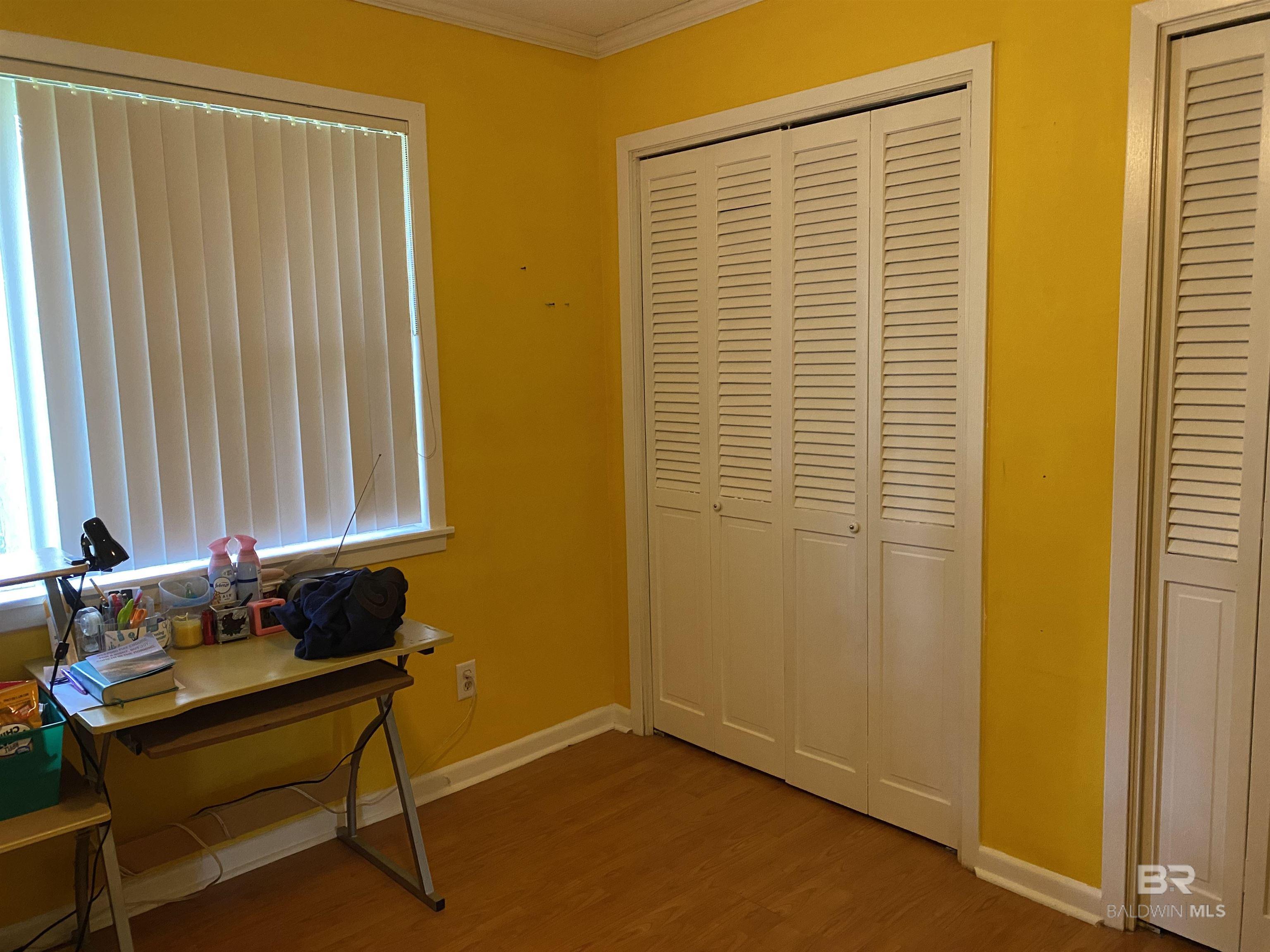 384455 | Photo 26