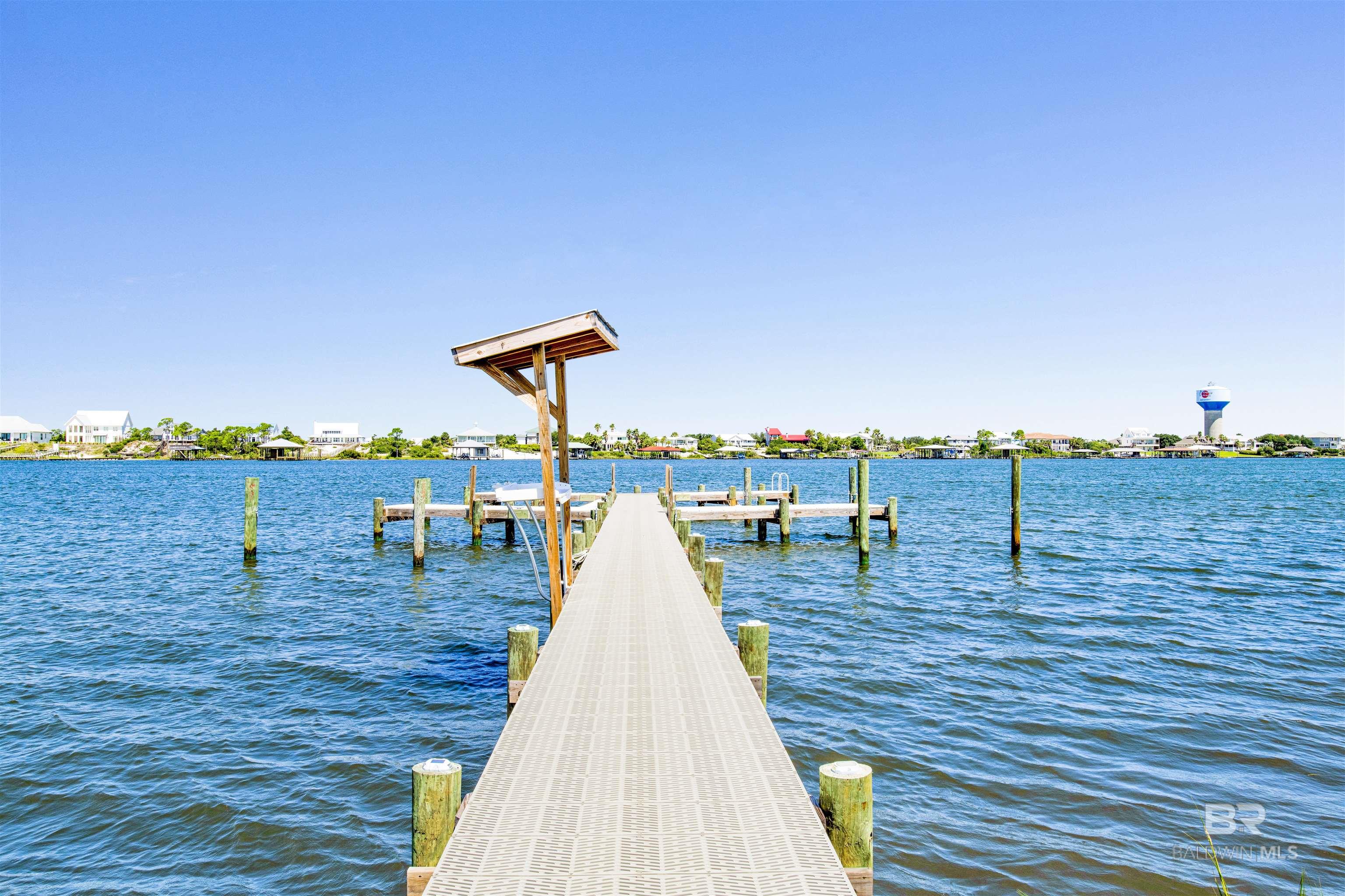 384877 | Photo 2