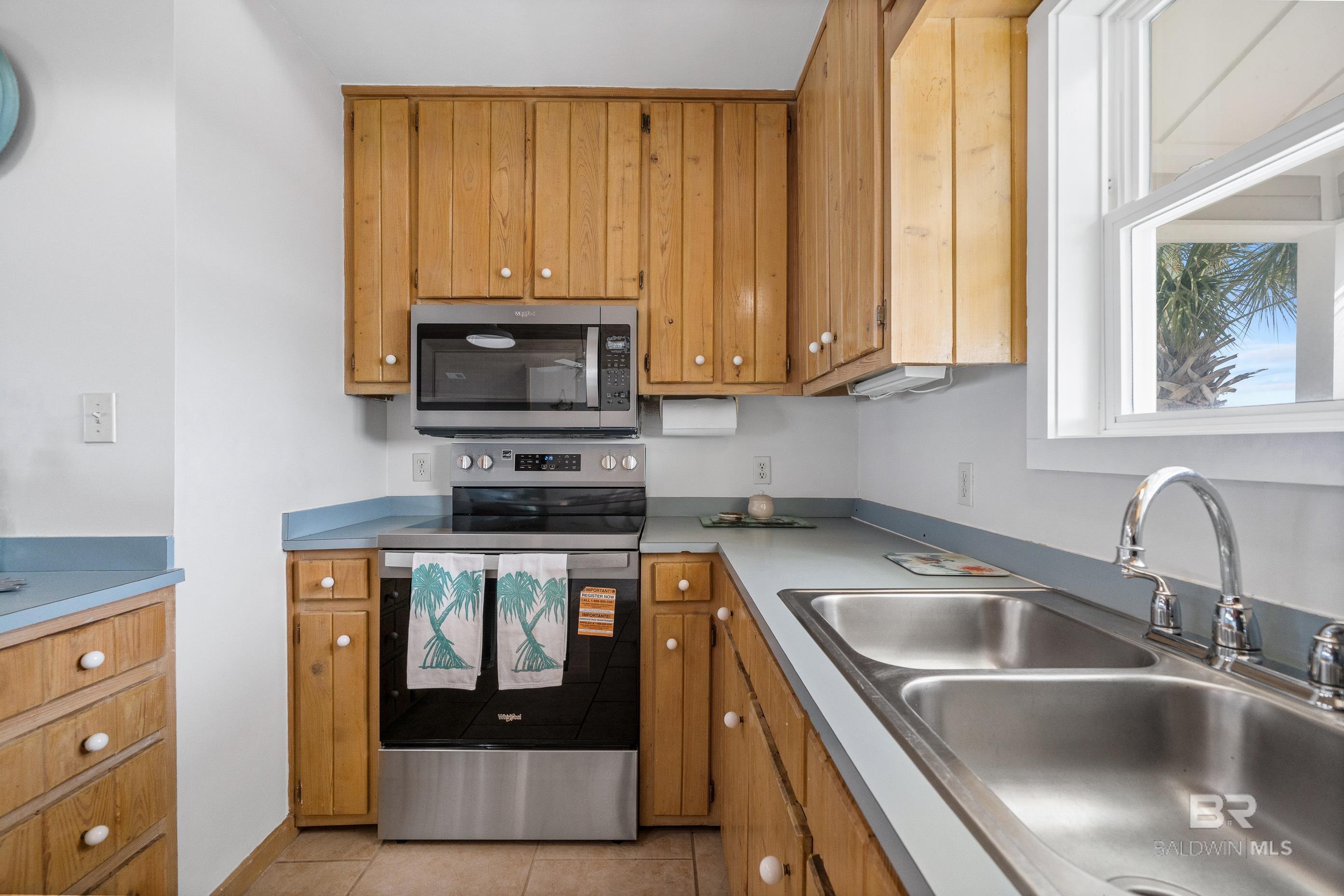 2432 W Beach Boulevard, Gulf Shores, AL, 36542