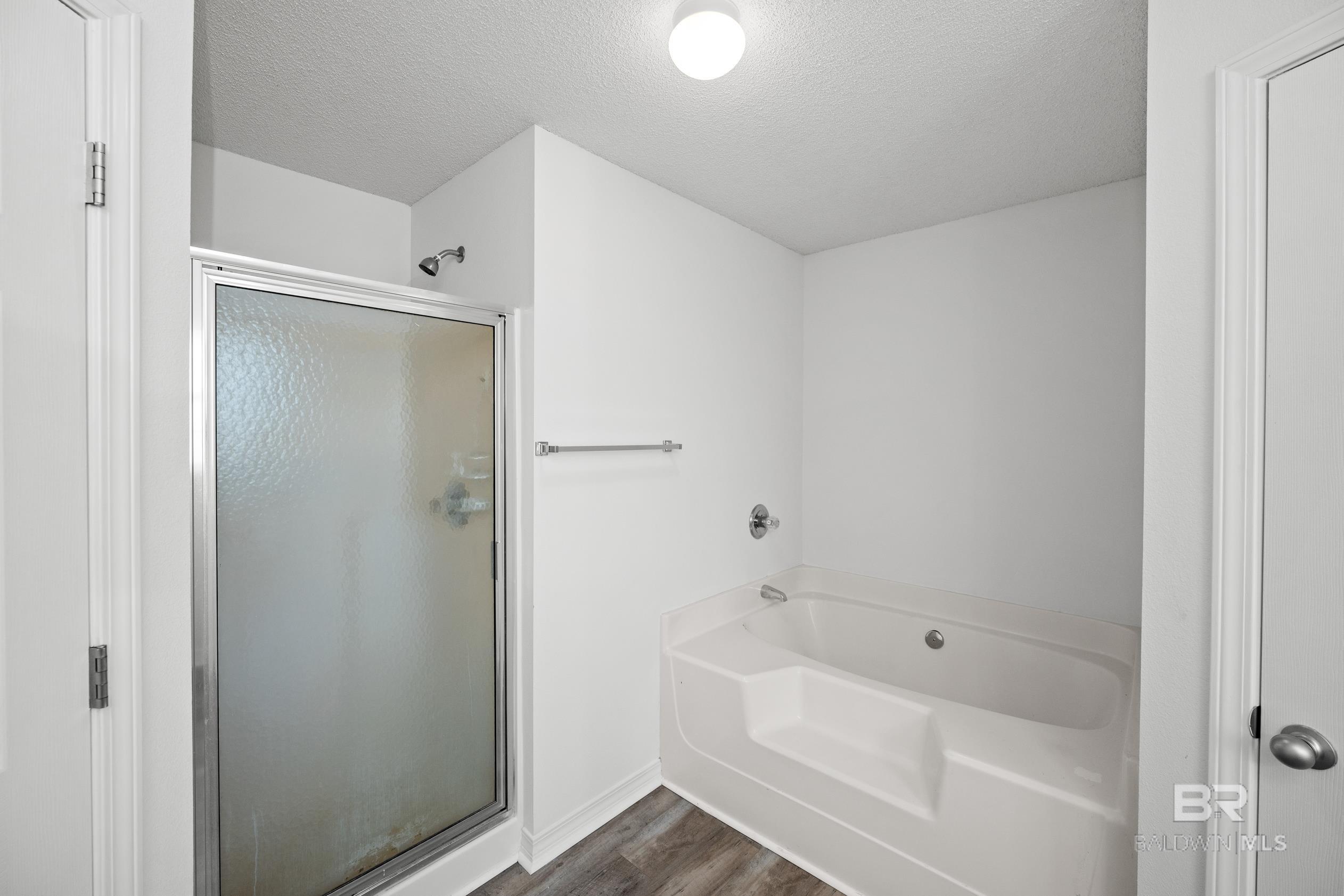 https://zimg.paragon.ice.com/ParagonImages/Property/PG/BCAR/385819/16/0/0/4bc9d288806a667ce1a4409e622dcf25/7/3dd77bde6bfbacfb2315bf85d06e55c2/385819-01f91e16-2dc7-4db7-8978-3518e501414f.JPG