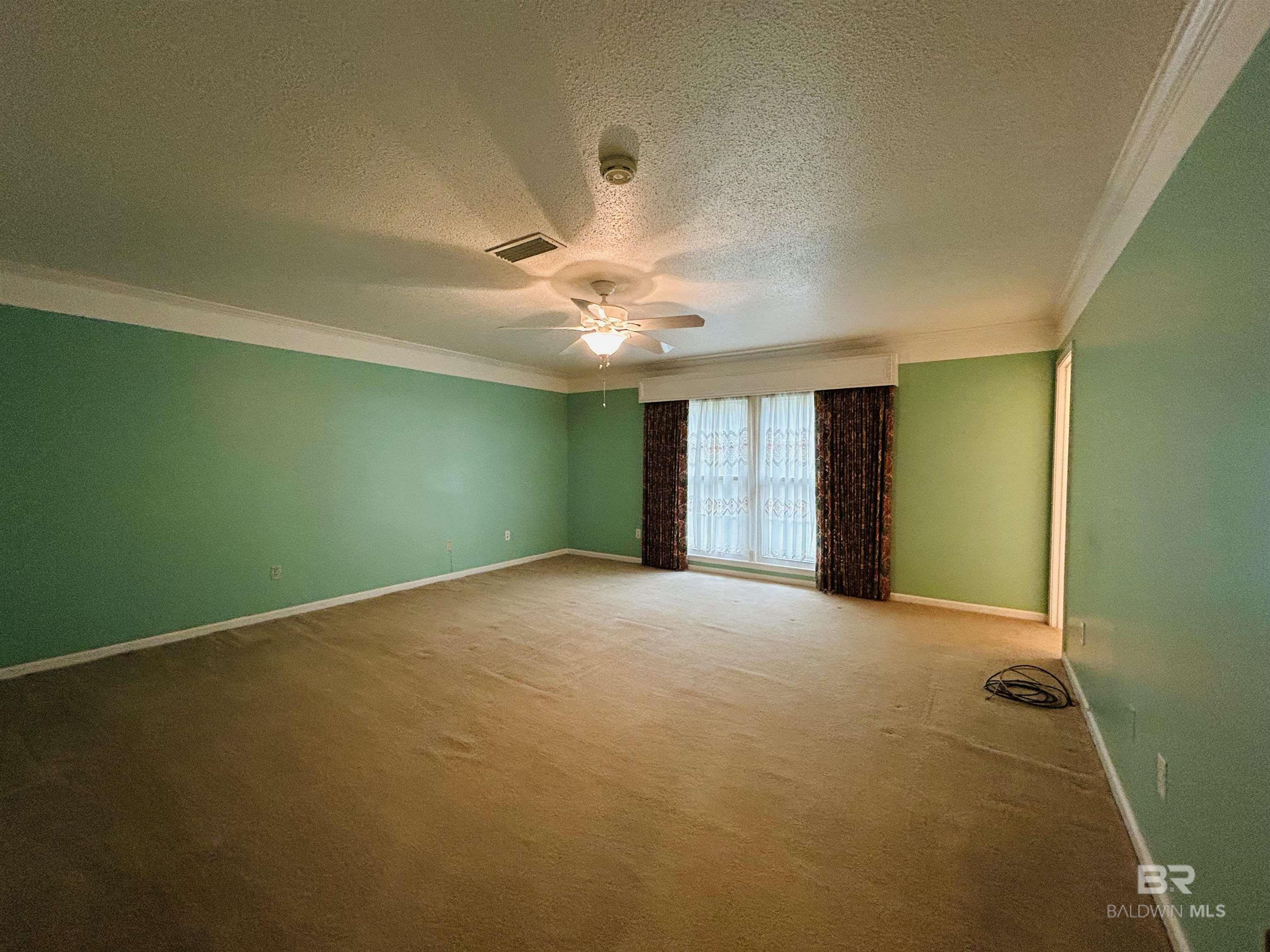 https://zimg.paragon.ice.com/ParagonImages/Property/PG/BCAR/385983/22/0/0/18e0f7b6a35bebb32f6a69f651cf14a4/7/0b14dd1dcad678725bec9f368e2618c8/385983-0a426af4-6948-4544-b555-51e7516d8d01.JPG