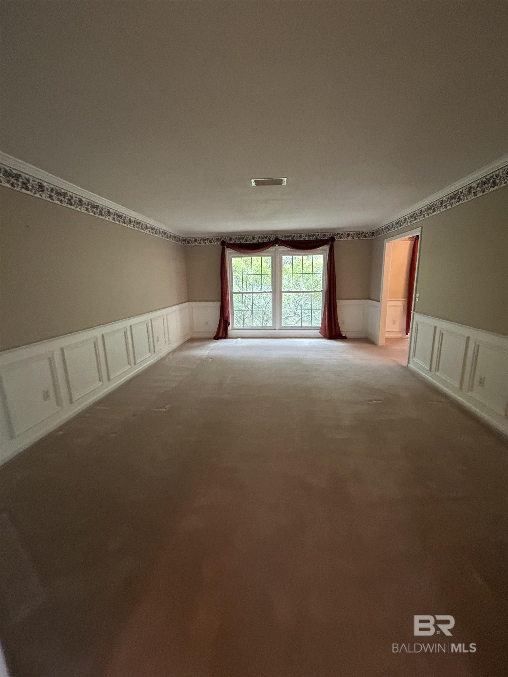 https://zimg.paragon.ice.com/ParagonImages/Property/PG/BCAR/385983/8/0/0/704ad30b43204e0ef231c0f9ea840889/7/0b14dd1dcad678725bec9f368e2618c8/385983-f5f3a59b-13db-4499-84d2-55209bd5486c.JPG