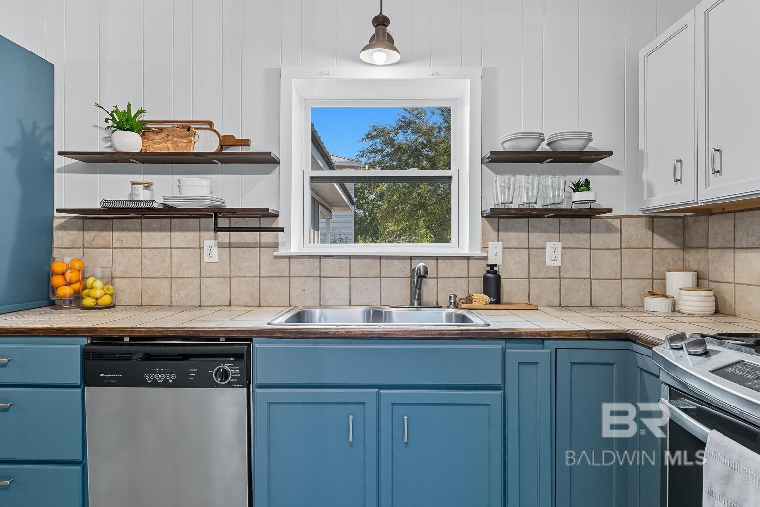 Orange Beach, AL, 36561