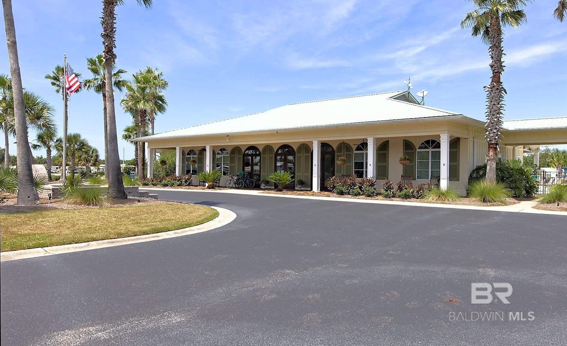 28100 Migratory Way, Elberta, AL, 36530