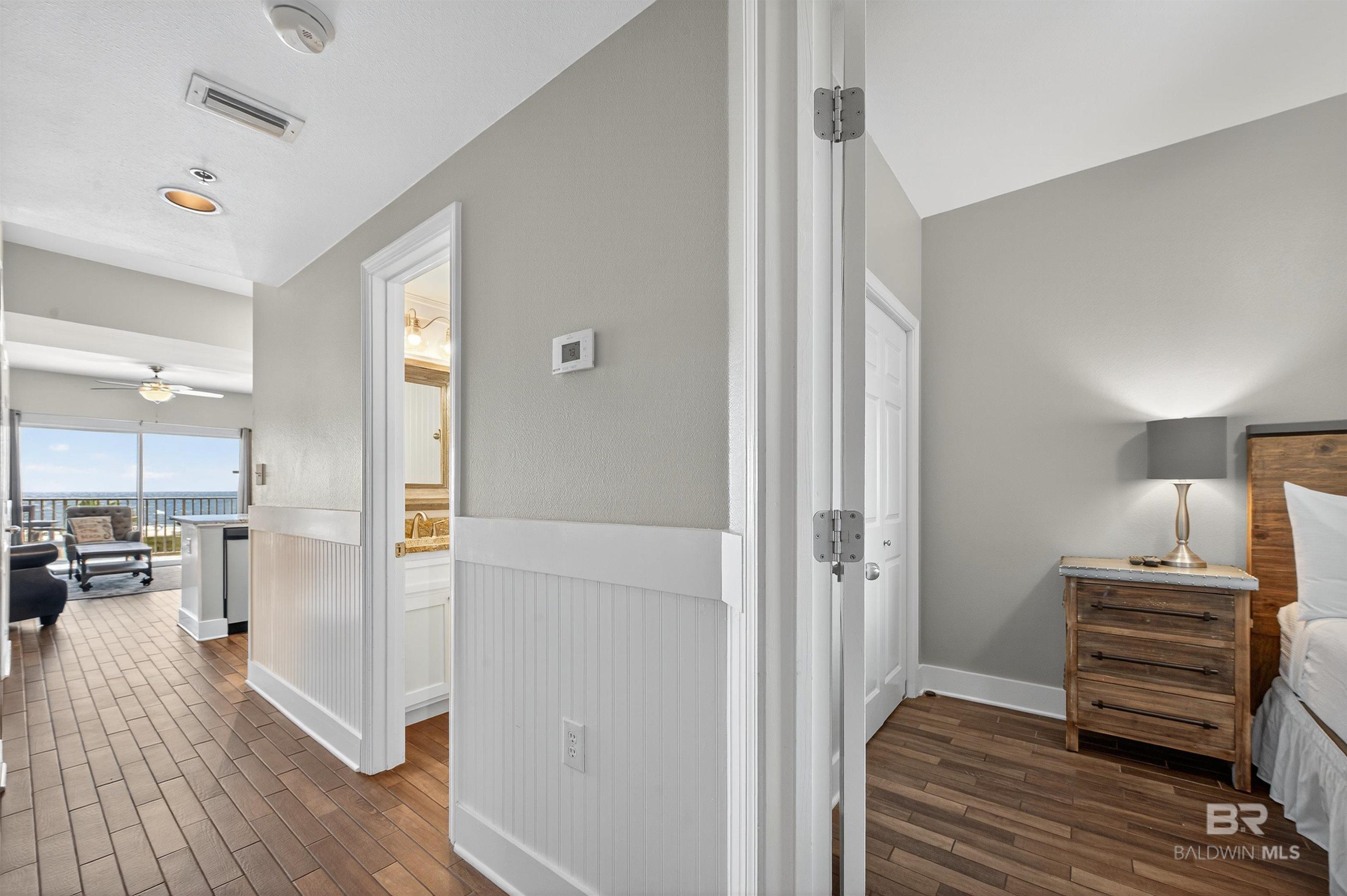 https://zimg.paragon.ice.com/ParagonImages/Property/PG/BCAR/386366/4/0/0/f3052b4effebfe67fbceb1b59aebc72f/7/6564a7055dca0b5b031d6493d31e182d/386366-68da8e97-b395-45ba-9607-c282583ee9e0.JPG