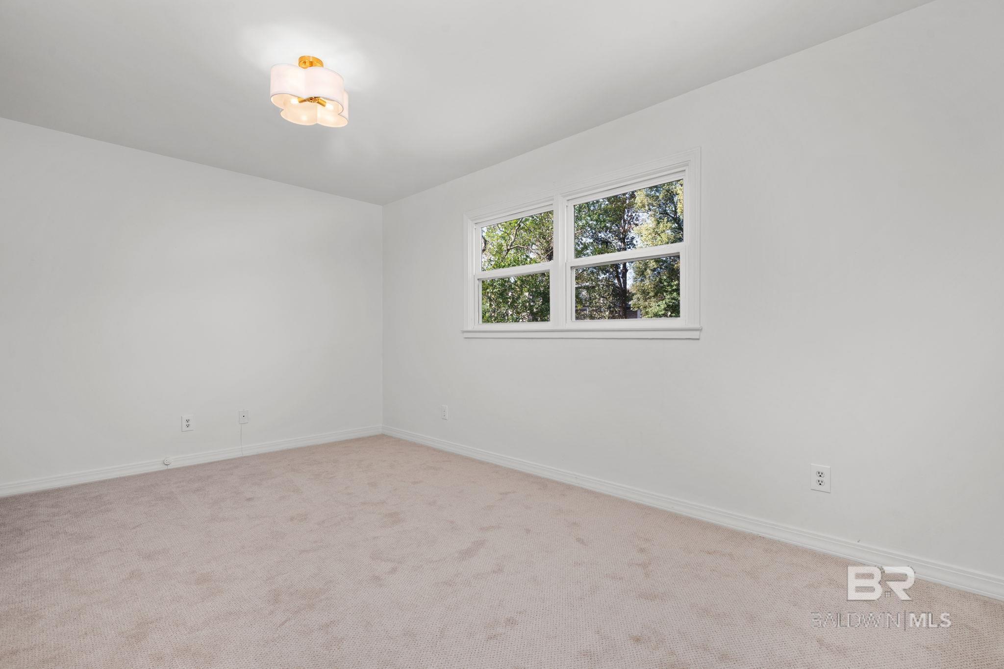 511 N Wacker Lane, Mobile, AL, 36608