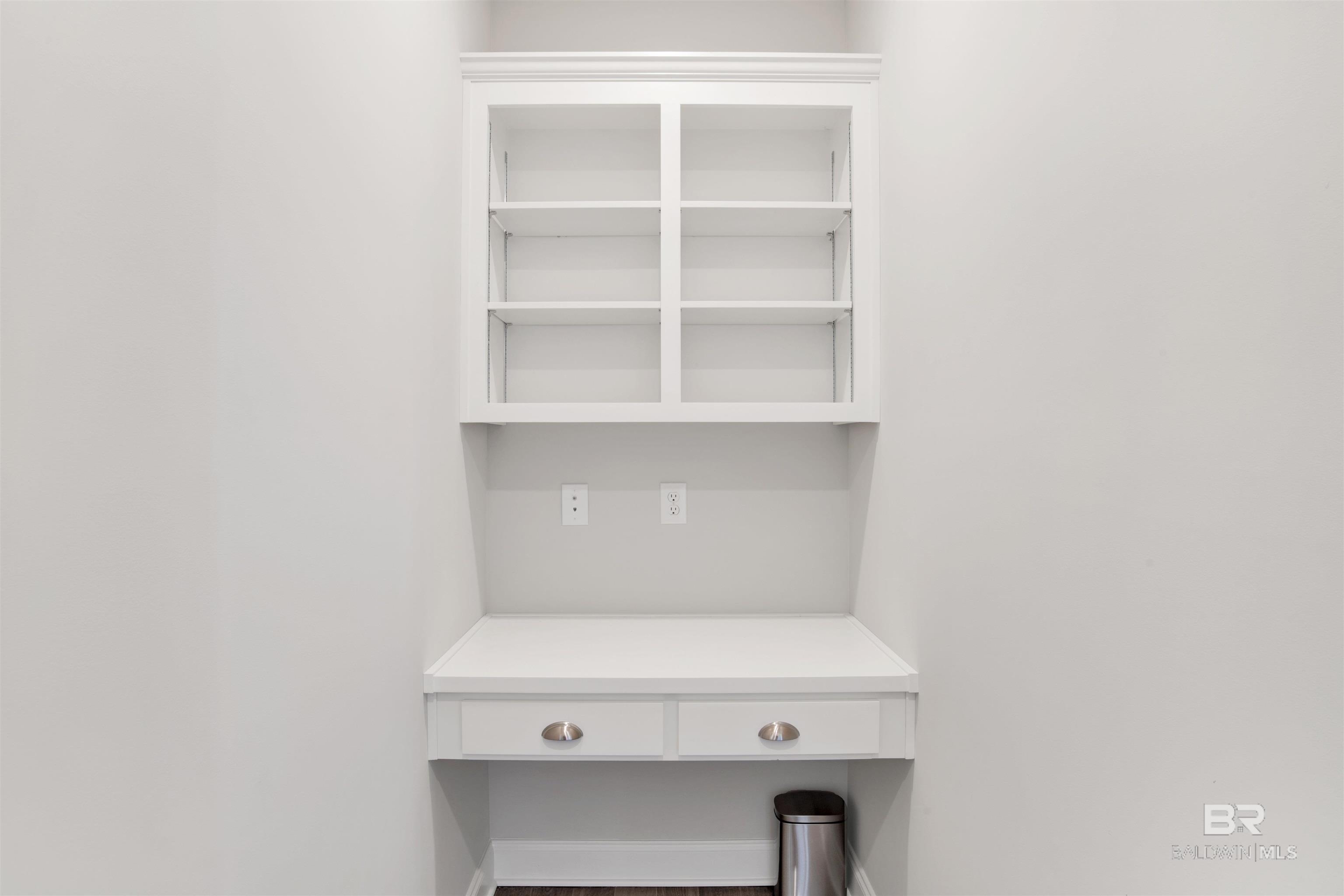 Spanish Fort, AL, 36527