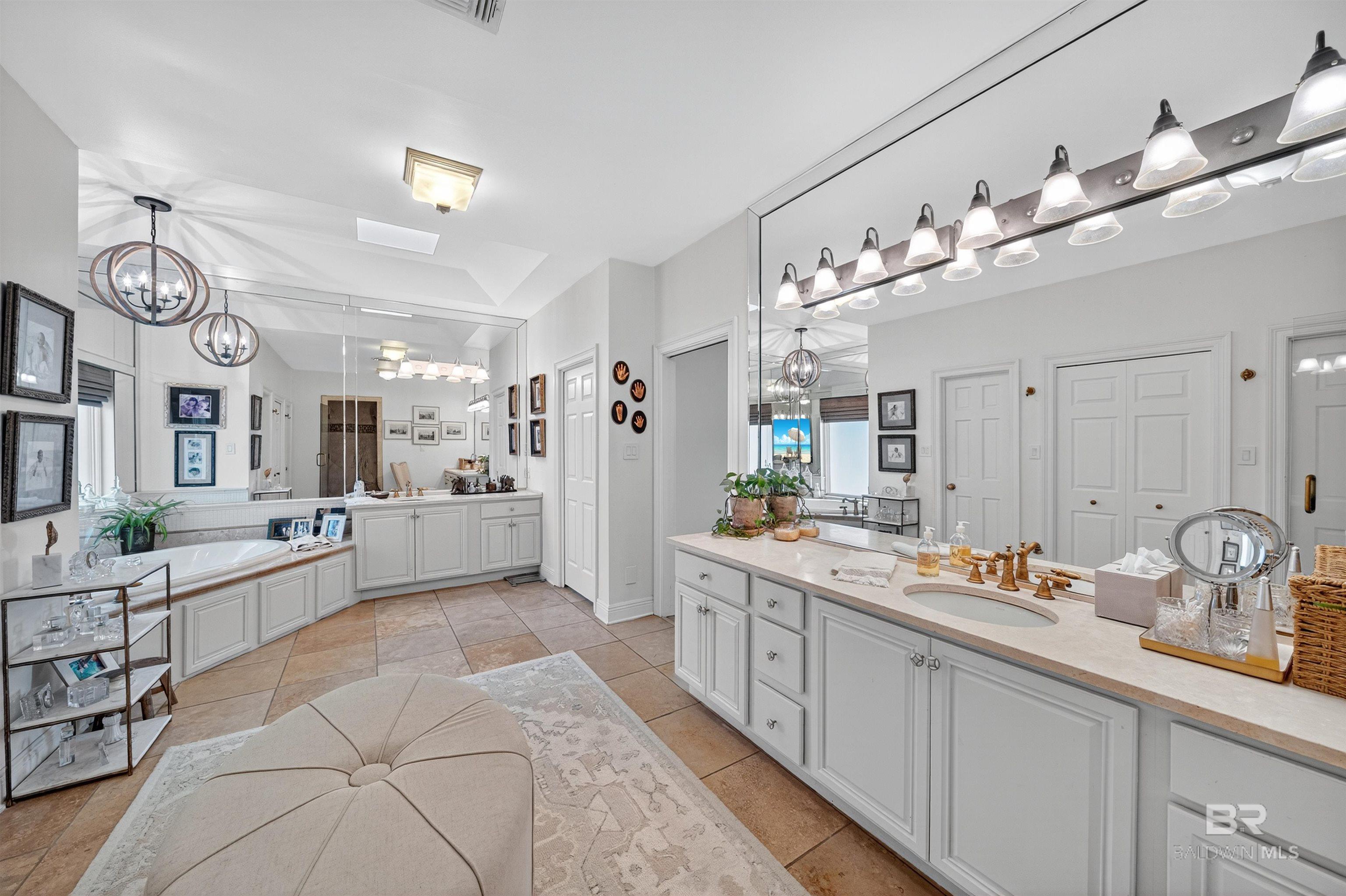 254 Royal Drive, Gulf Shores, AL, 36542