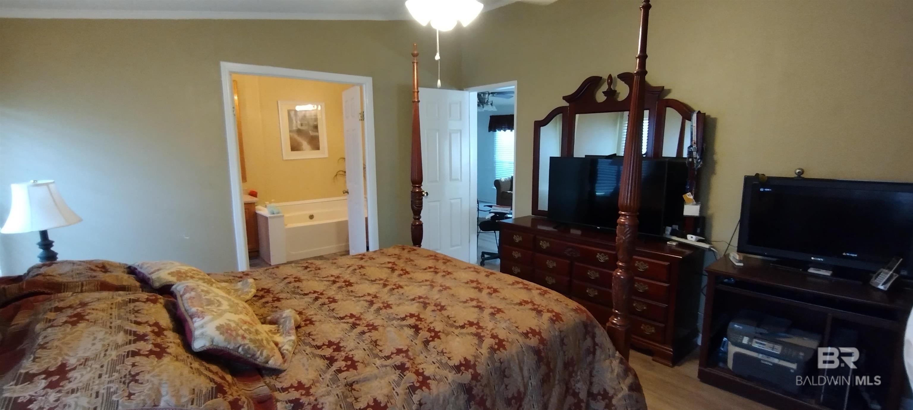 1887 Suavez Drive, Lillian, AL, 36549-5268