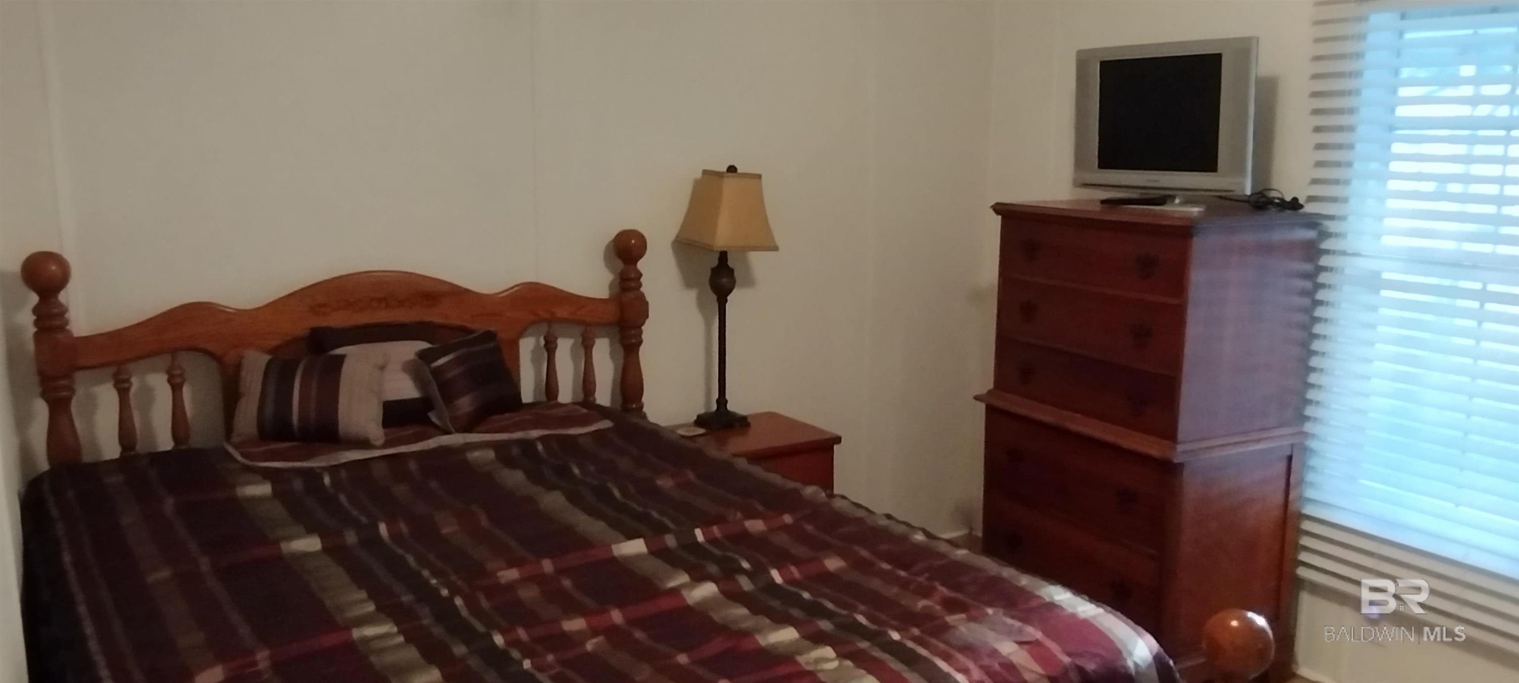 1887 Suavez Drive, Lillian, AL, 36549-5268