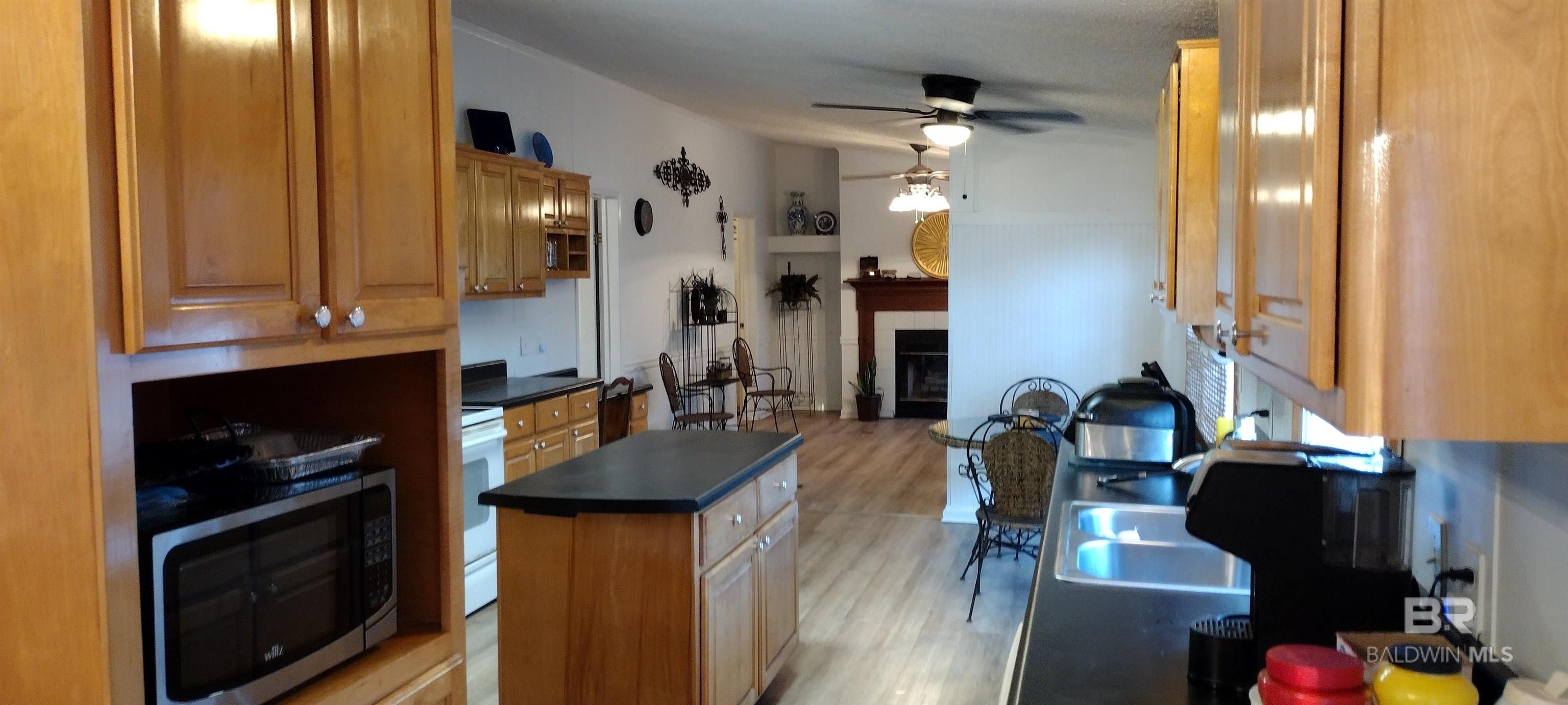 1887 Suavez Drive, Lillian, AL, 36549-5268