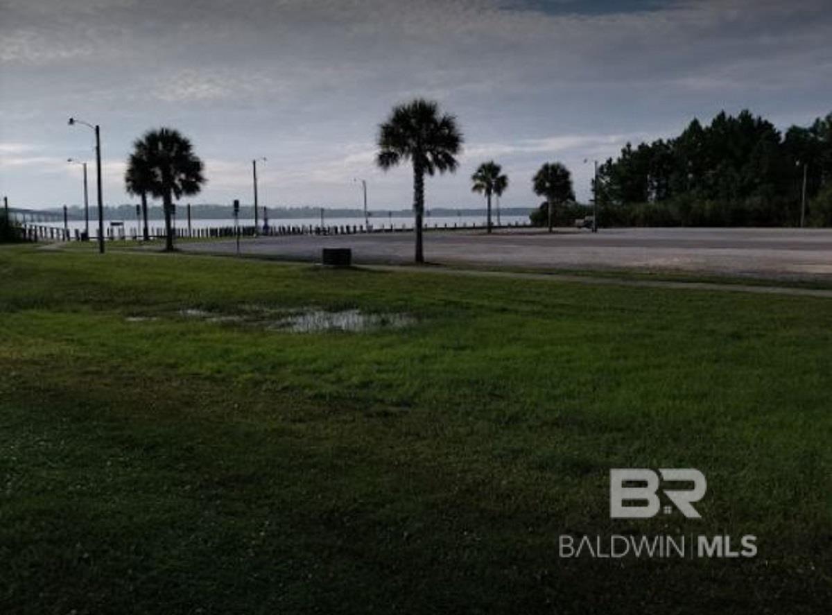 1887 Suavez Drive, Lillian, AL, 36549-5268