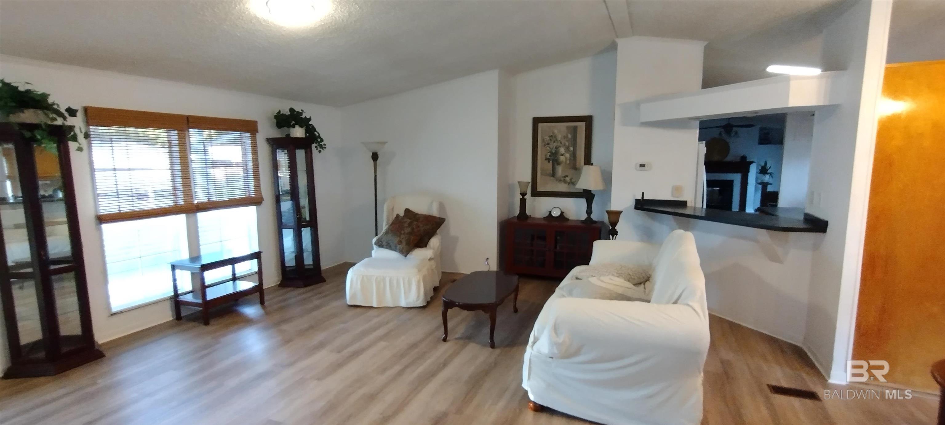 1887 Suavez Drive, Lillian, AL, 36549-5268