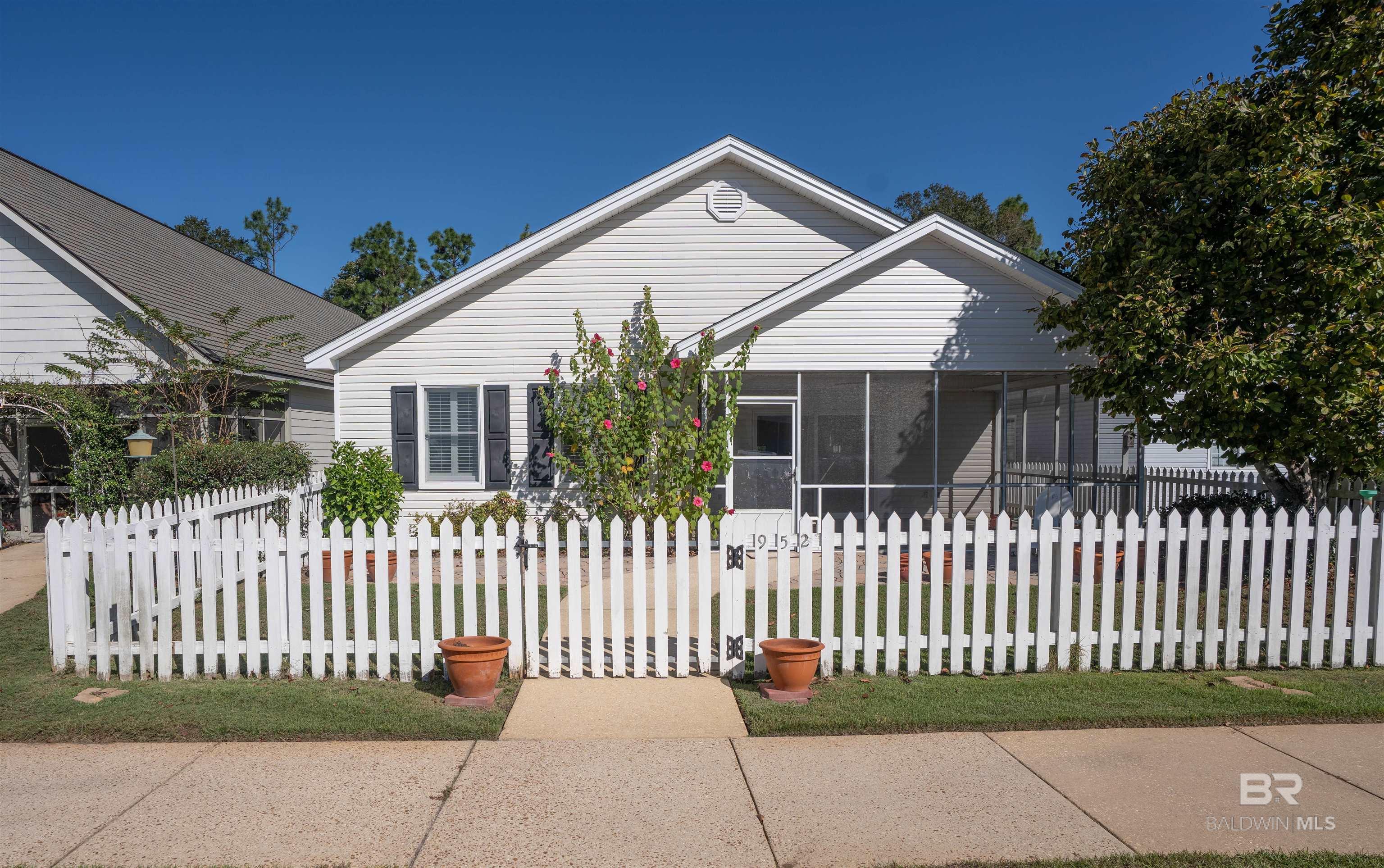 952 Edwards Avenue, Fairhope, AL, 36532