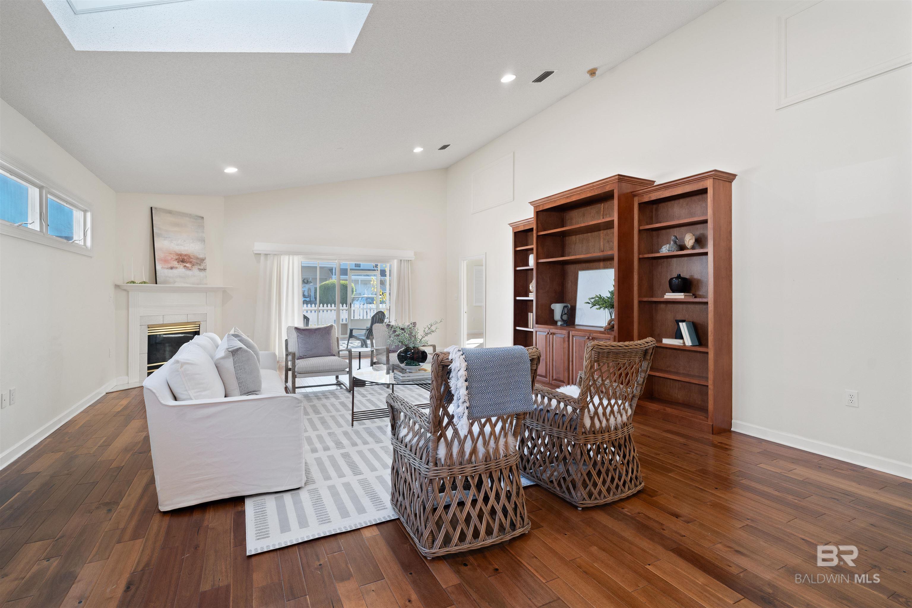 952 Edwards Avenue, Fairhope, AL, 36532