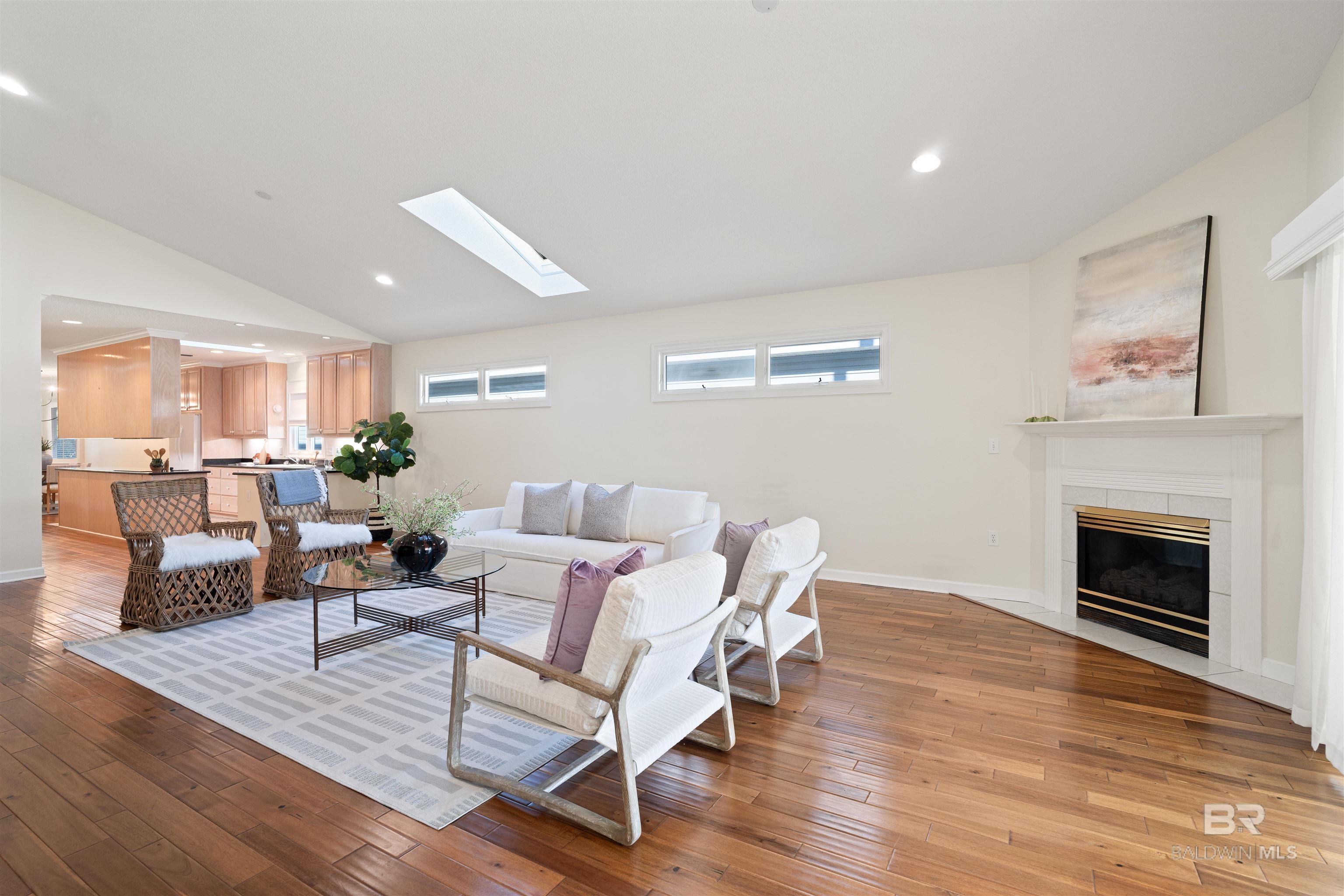 952 Edwards Avenue, Fairhope, AL, 36532