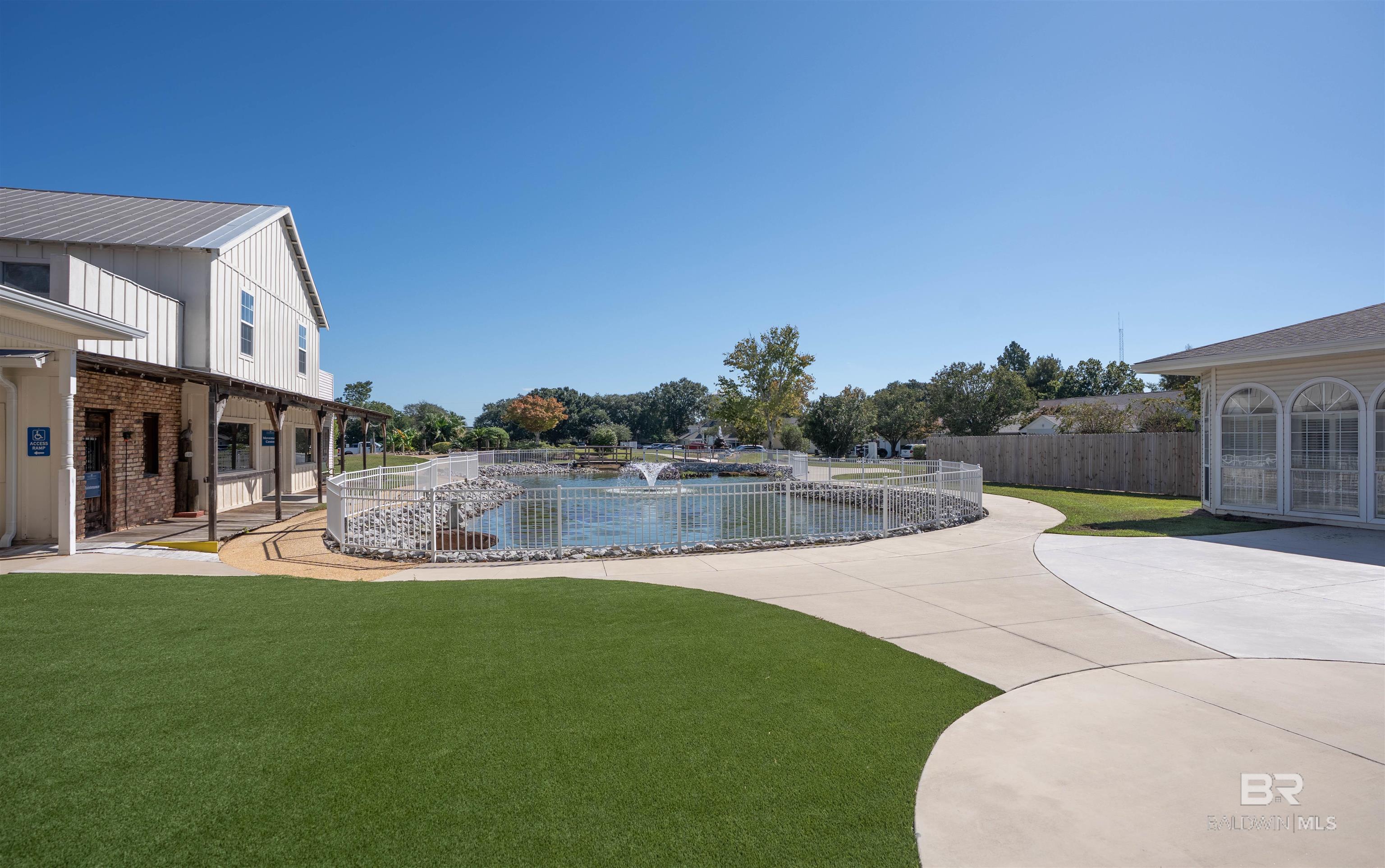 952 Edwards Avenue, Fairhope, AL, 36532