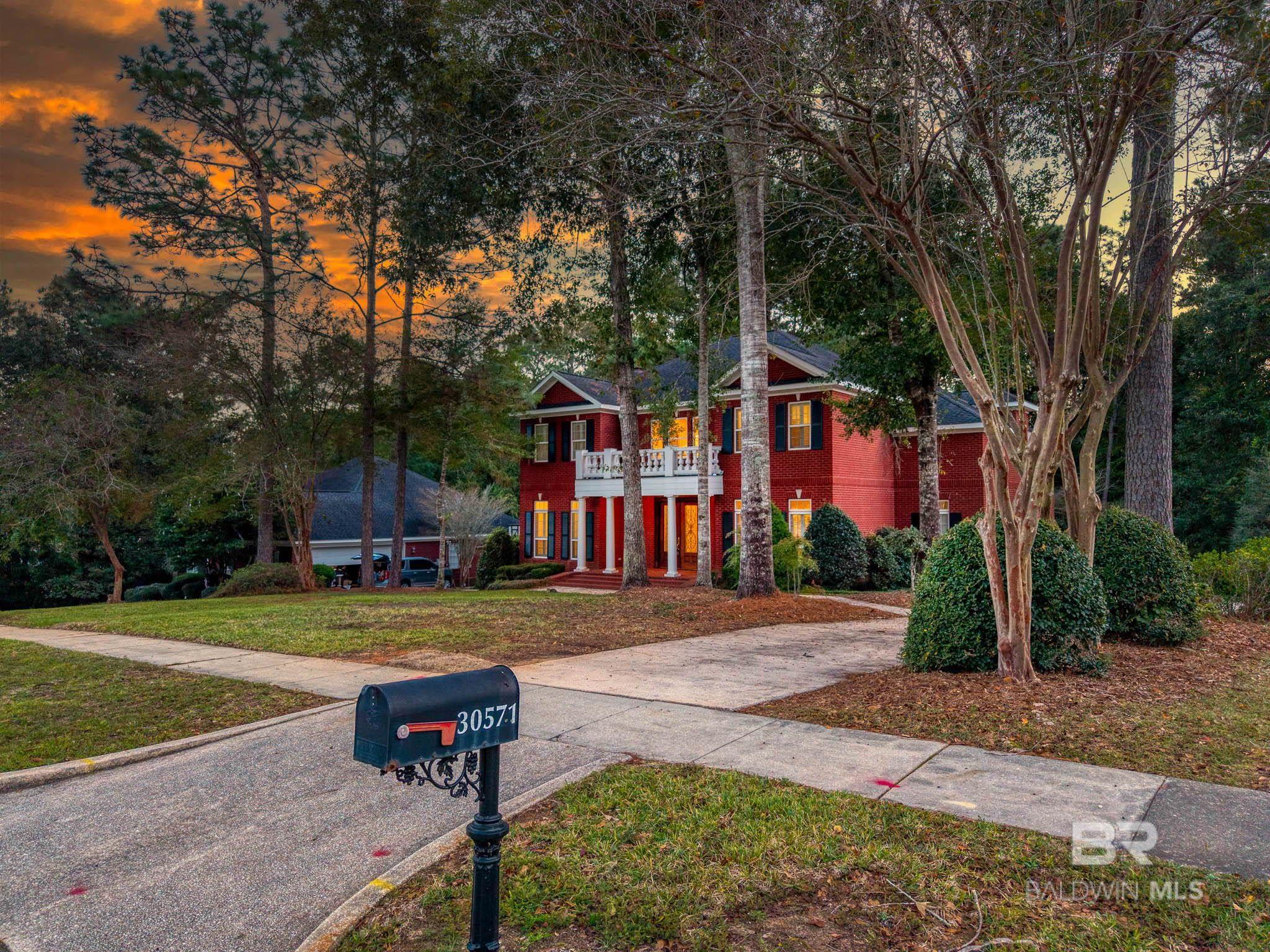 Spanish Fort, AL, 36527