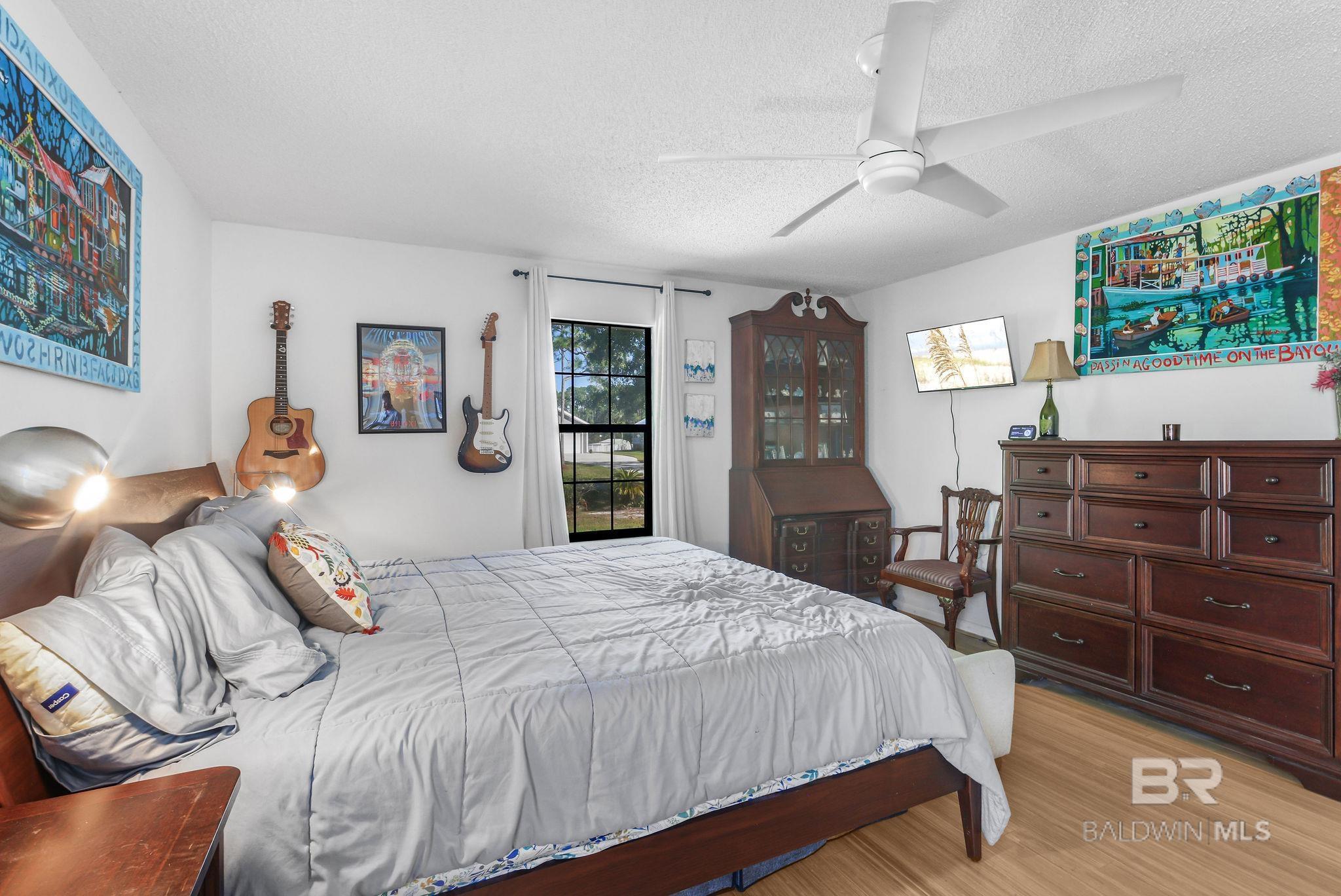 231 W Canal Drive, Gulf Shores, AL, 36542