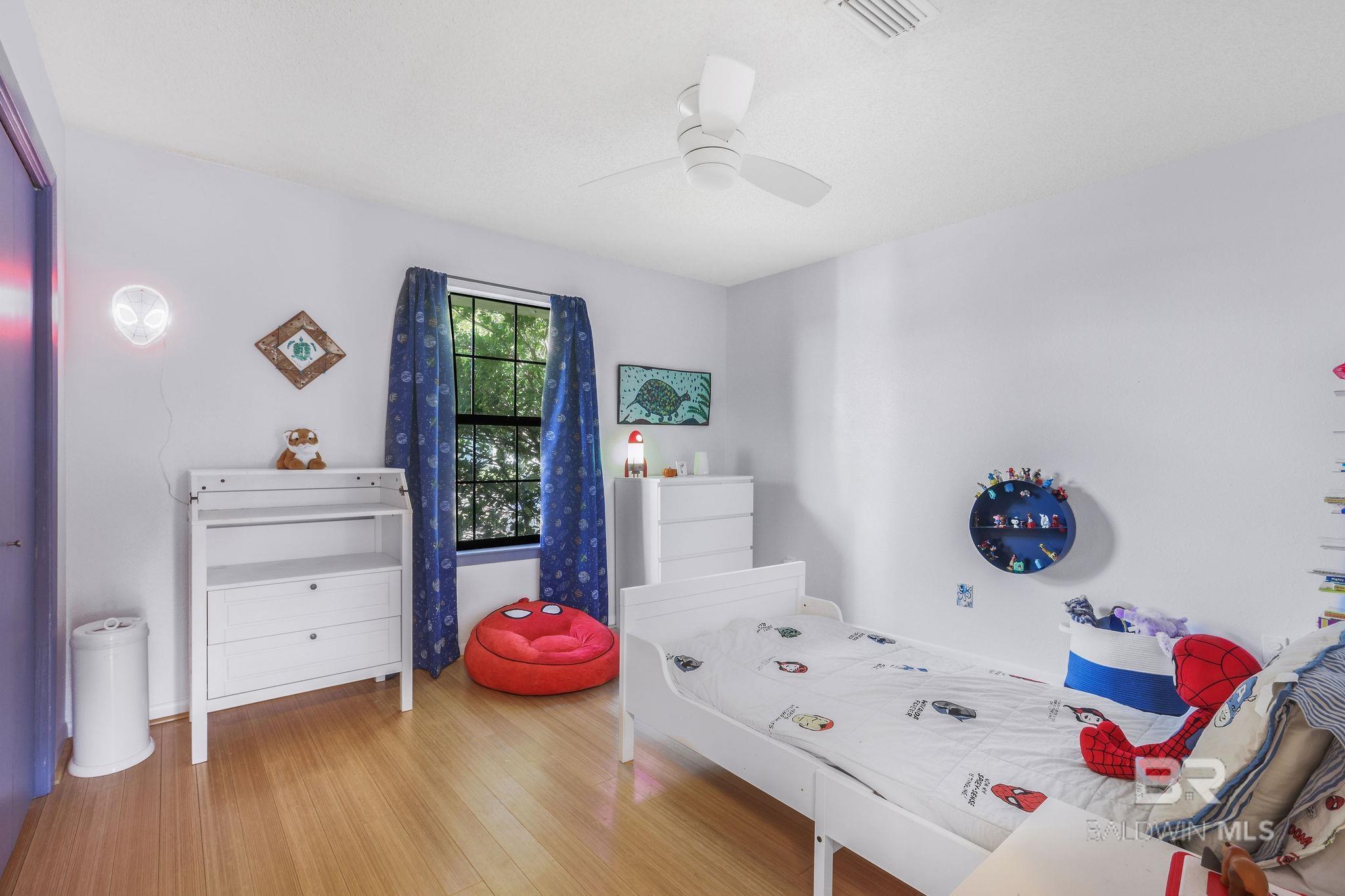 231 W Canal Drive, Gulf Shores, AL, 36542