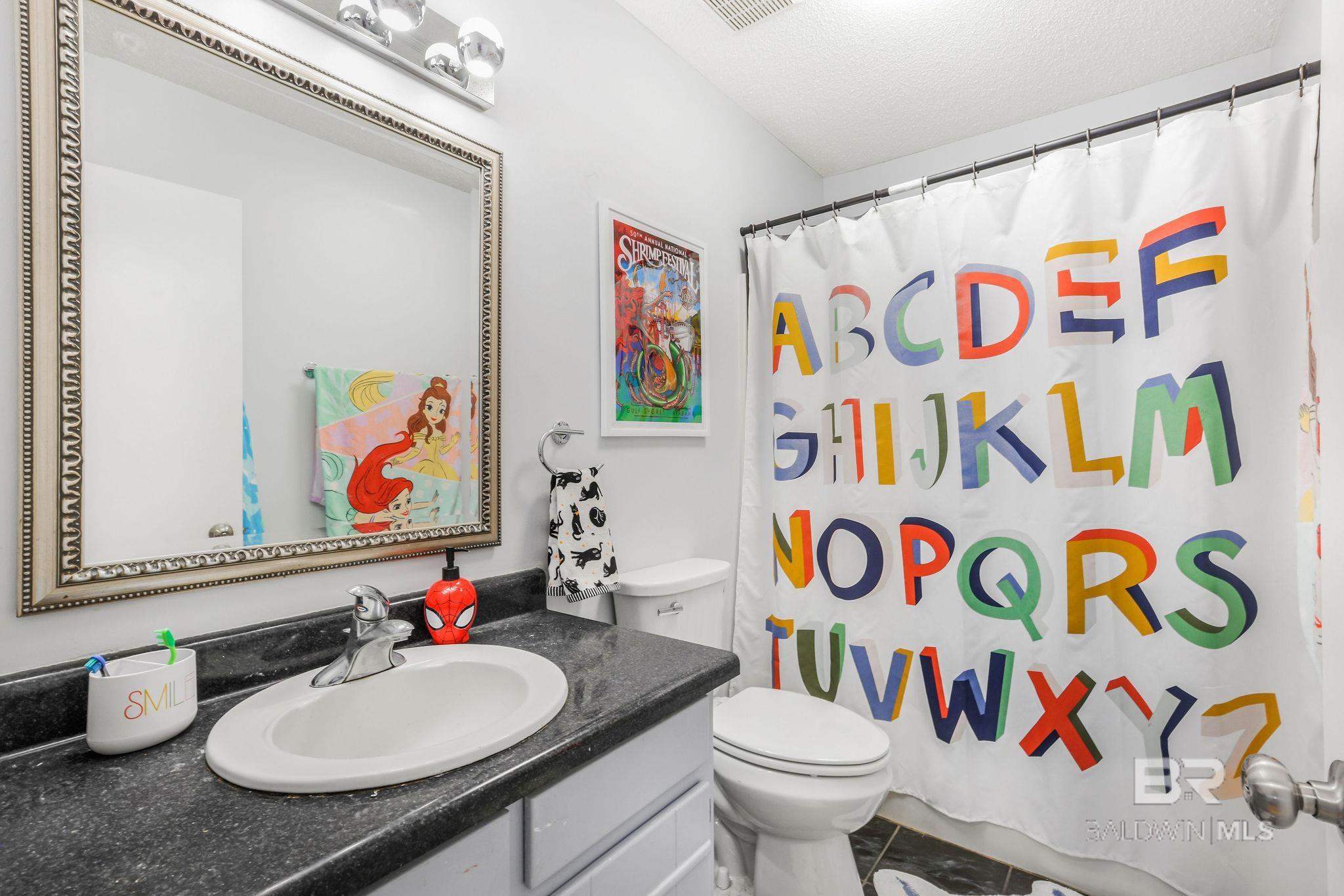 231 W Canal Drive, Gulf Shores, AL, 36542