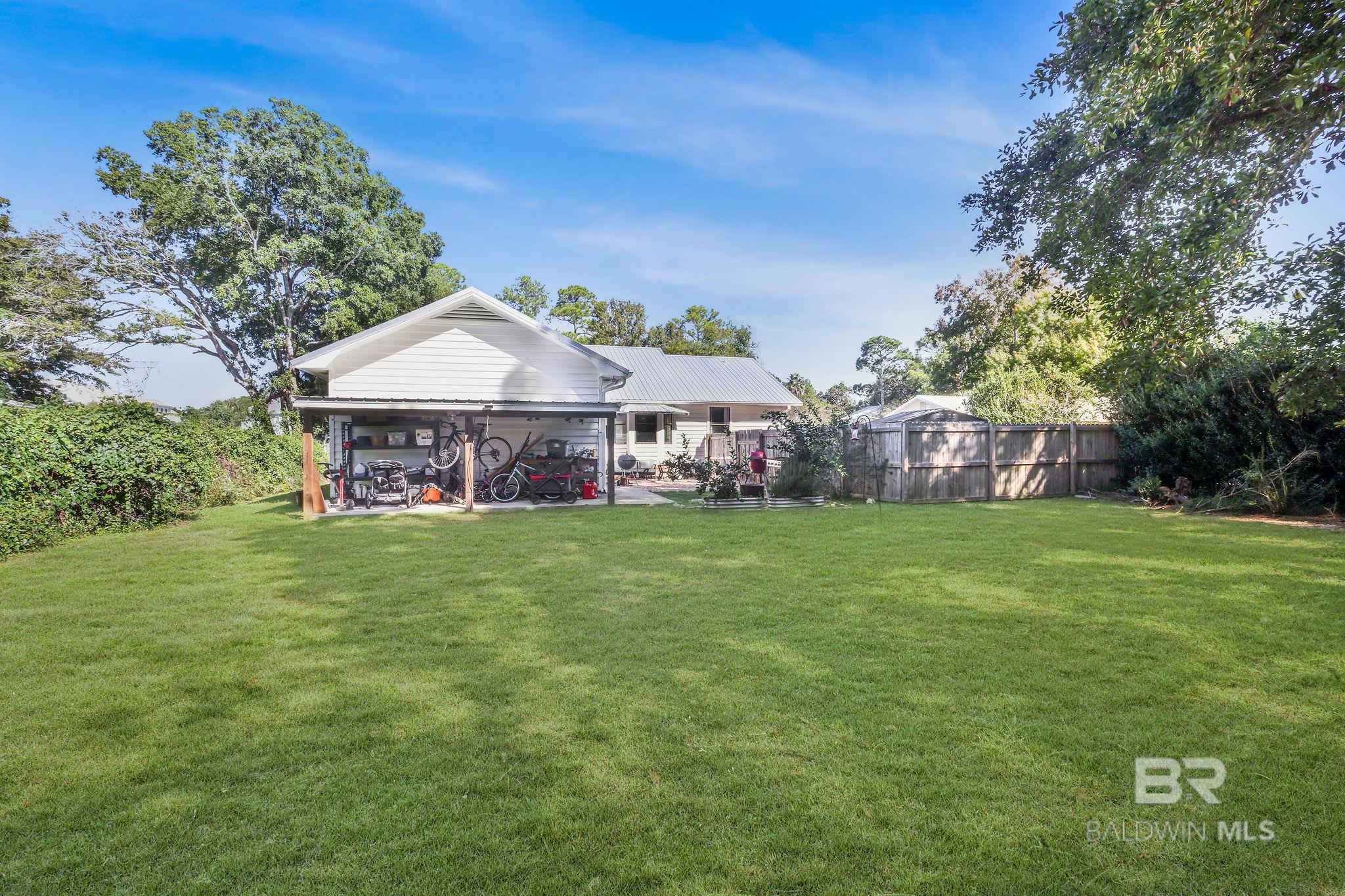 231 W Canal Drive, Gulf Shores, AL, 36542