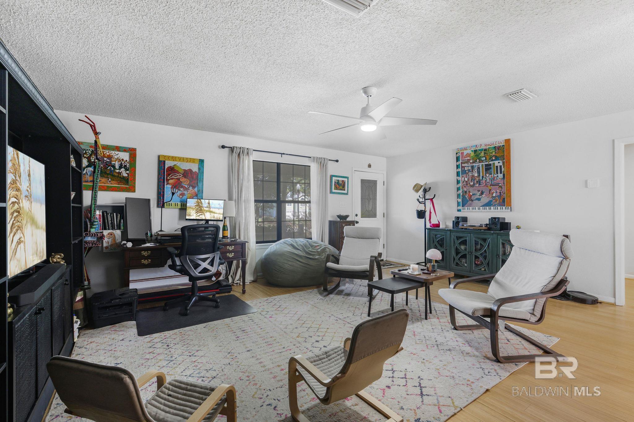 231 W Canal Drive, Gulf Shores, AL, 36542