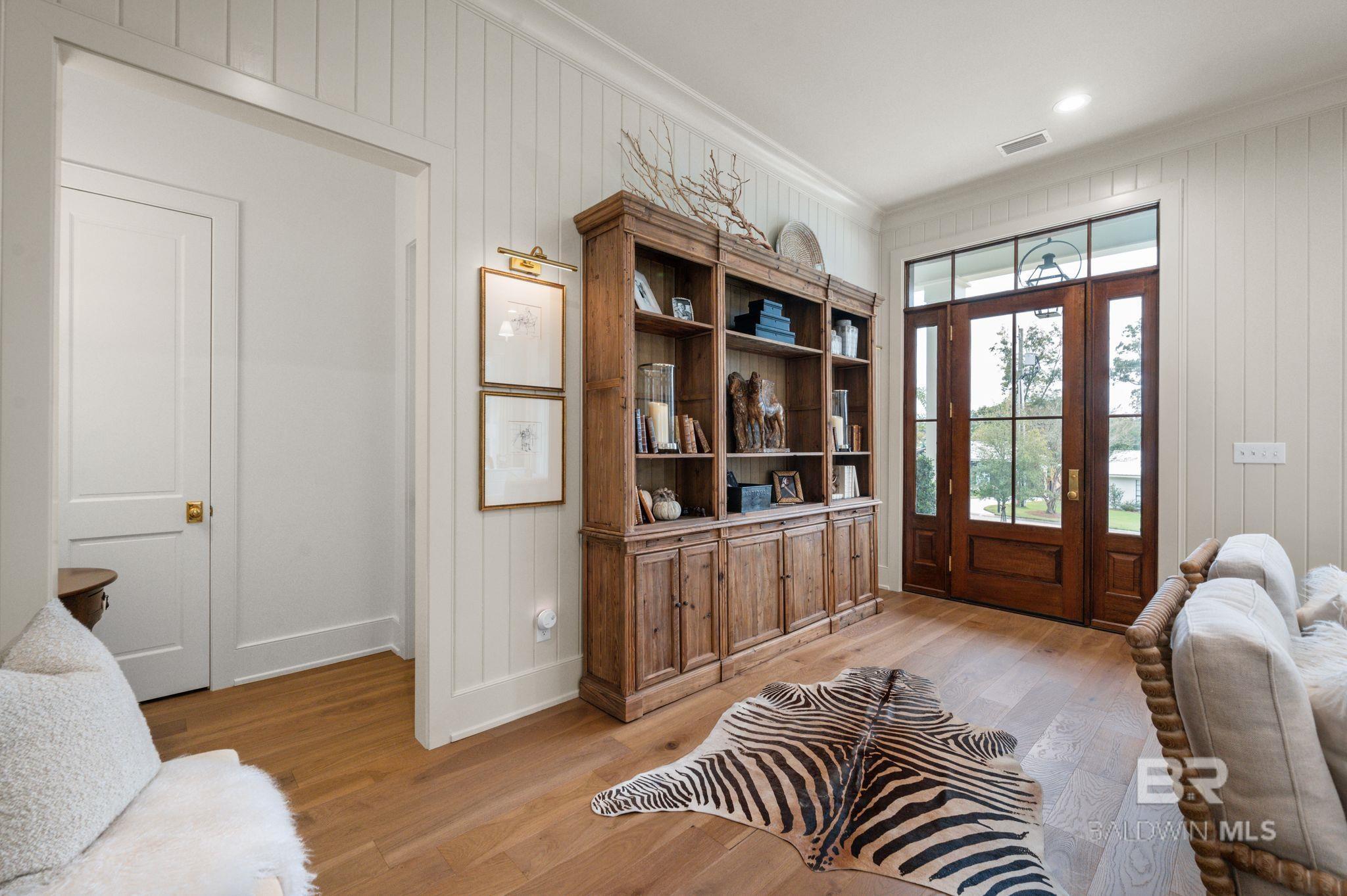 https://zimg.paragon.ice.com/ParagonImages/Property/PG/BCAR/387390/16/0/0/d70bc211efd16992f91648ecef29c9fd/7/7593c8035b4531f14f025dd8f2dfc69e/387390-f5ba1d08-3868-465d-9f90-64432bf64dfc.JPG