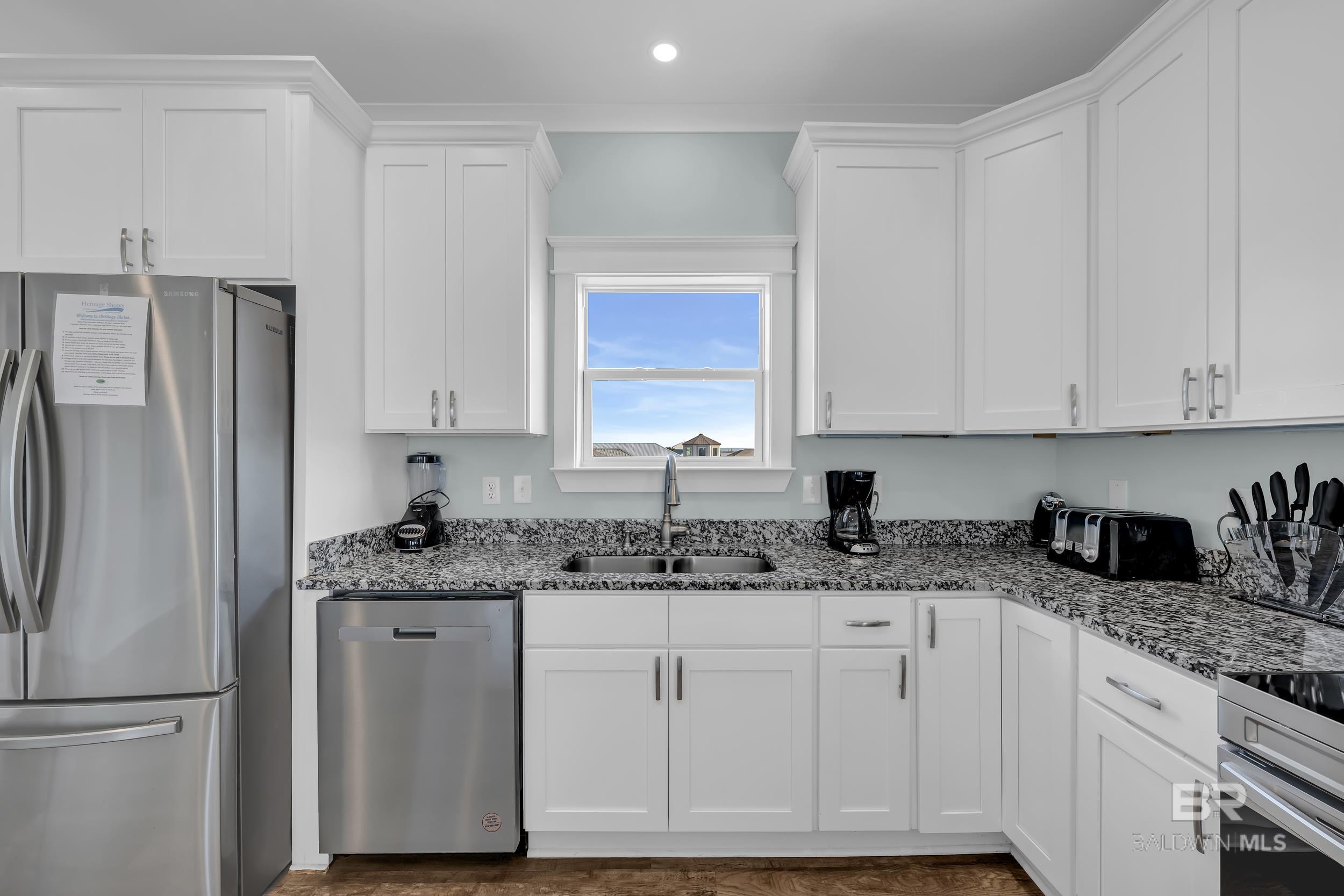 https://zimg.paragon.ice.com/ParagonImages/Property/PG/BCAR/387453/18/0/0/8983d52439b52a74c3d1f96a637c7cc4/7/8ceef87e2440ab1e6f09cae7a48ea8ee/387453-bcf9ccf1-6247-44aa-b3ba-38b23d3fd263.JPG