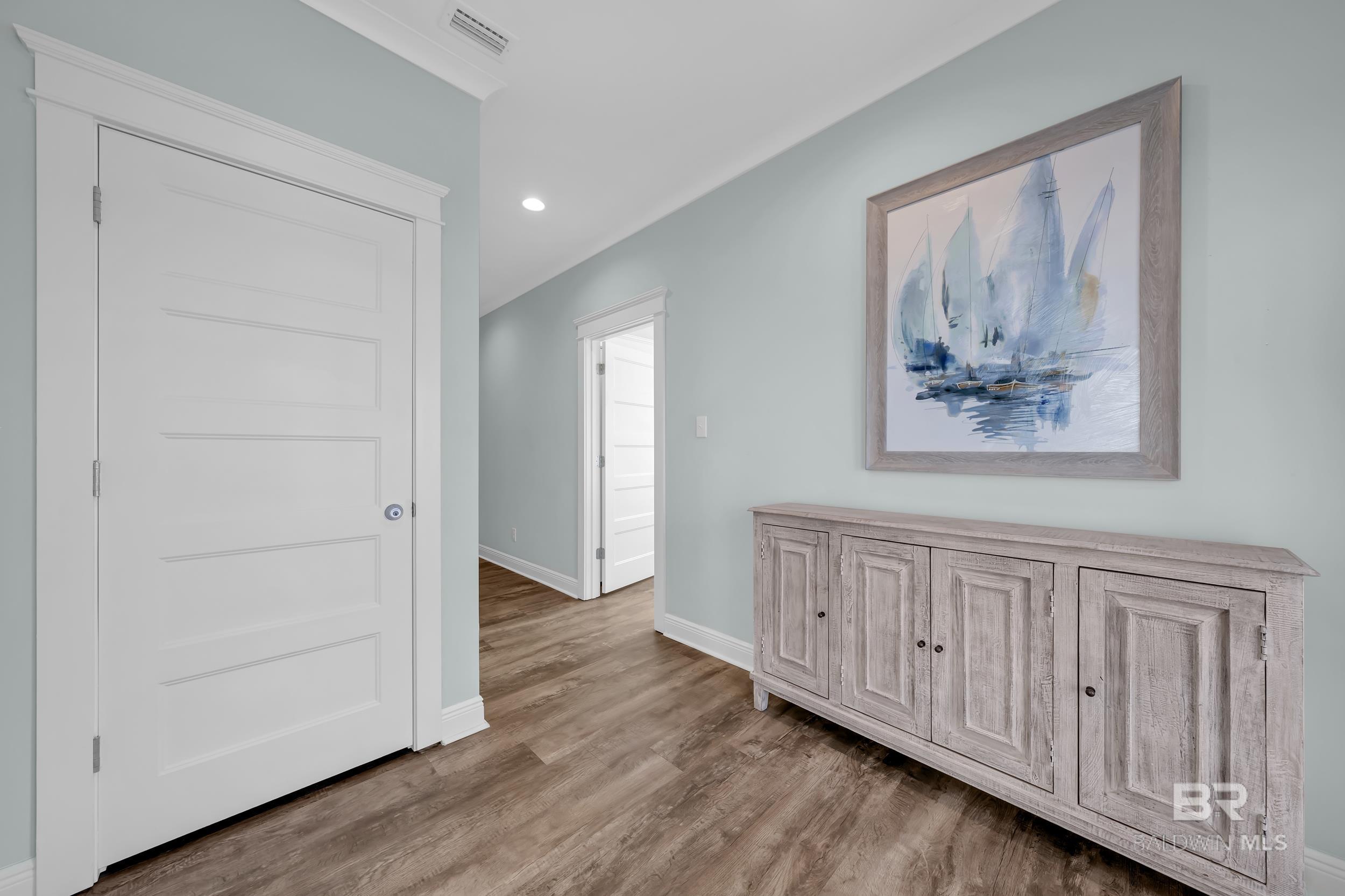 https://zimg.paragon.ice.com/ParagonImages/Property/PG/BCAR/387453/24/0/0/2ee101146e8fa3ef9d5b4a87342eebf1/7/8ceef87e2440ab1e6f09cae7a48ea8ee/387453-a10619e4-73cb-4231-b817-2319865c295f.JPG