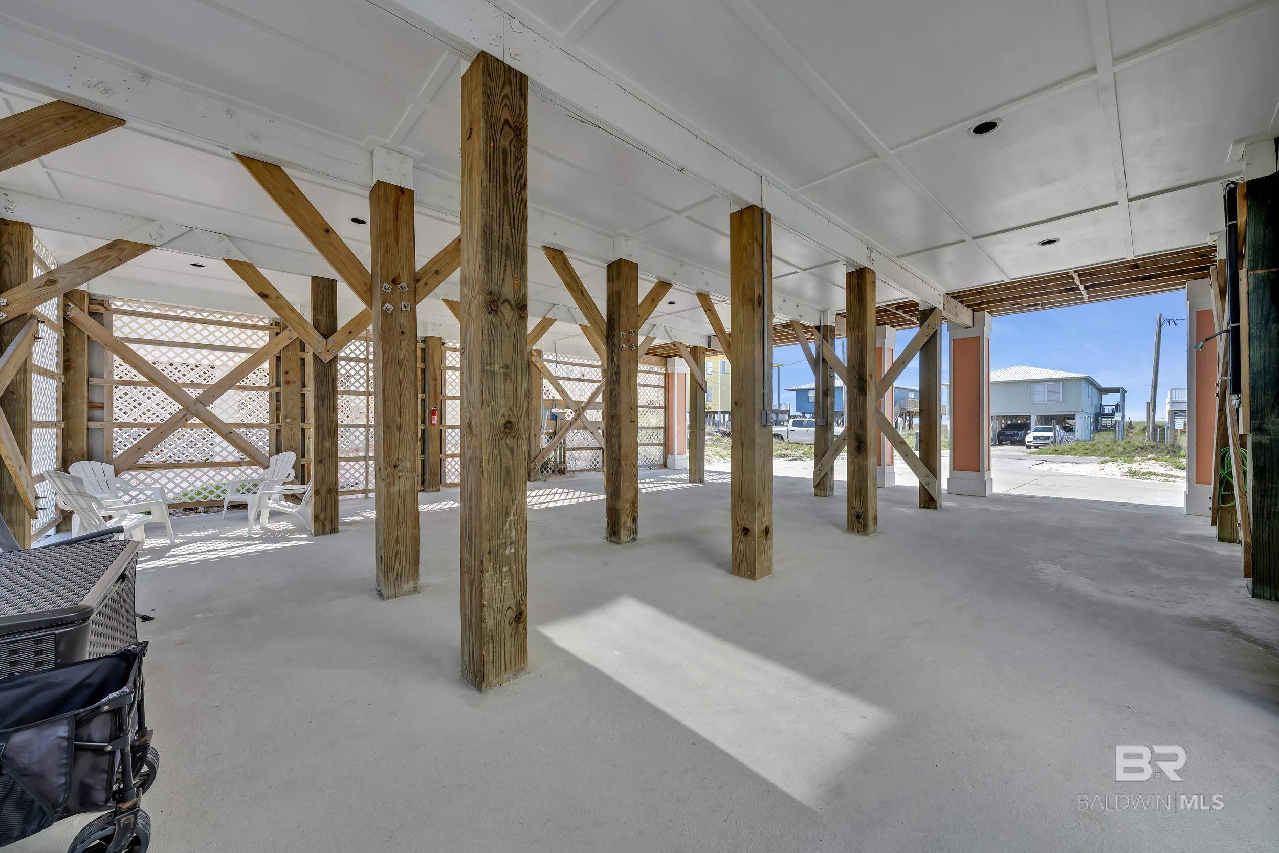 https://zimg.paragon.ice.com/ParagonImages/Property/PG/BCAR/387453/5/0/0/c916593d860ac307768ee981020ab841/7/8ceef87e2440ab1e6f09cae7a48ea8ee/387453-2c422ac1-74e5-40ee-9c0e-373184dcd396.JPG