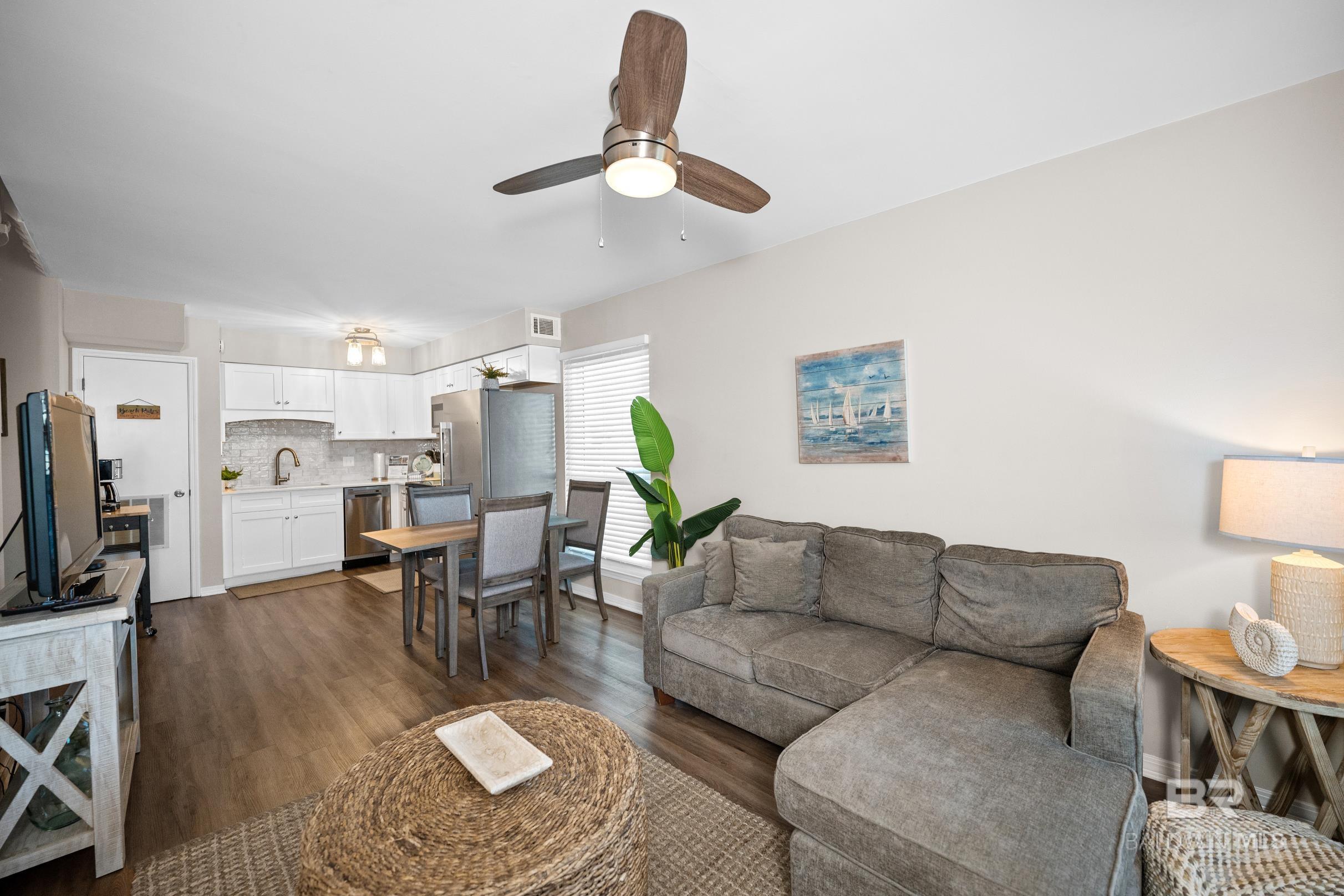 920 W Lagoon Avenue UNIT b205, Gulf Shores, AL, 36542-6352