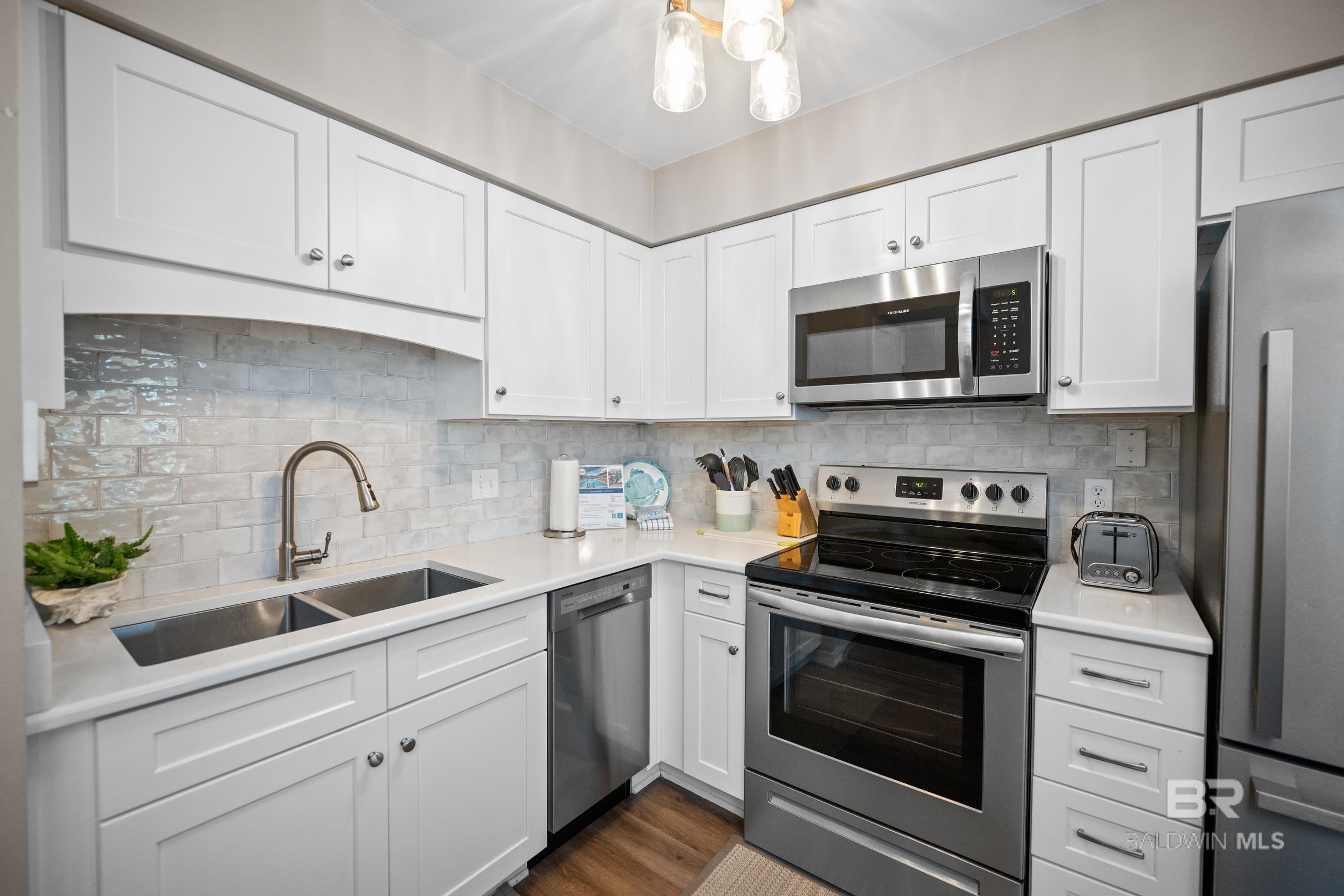 920 W Lagoon Avenue UNIT b205, Gulf Shores, AL, 36542-6352