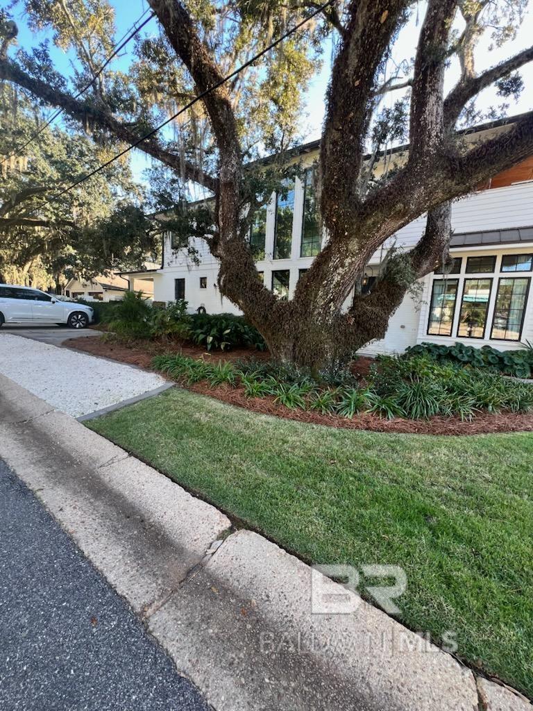 https://zimg.paragon.ice.com/ParagonImages/Property/PG/BCAR/387884/11/0/0/1d7dcf76bec741862dec92dcc2ce99b2/7/1d401682f8111c09d776d0f9be9d0bf4/387884-b13cea16-8fff-452a-a5e3-15240861e372.JPG