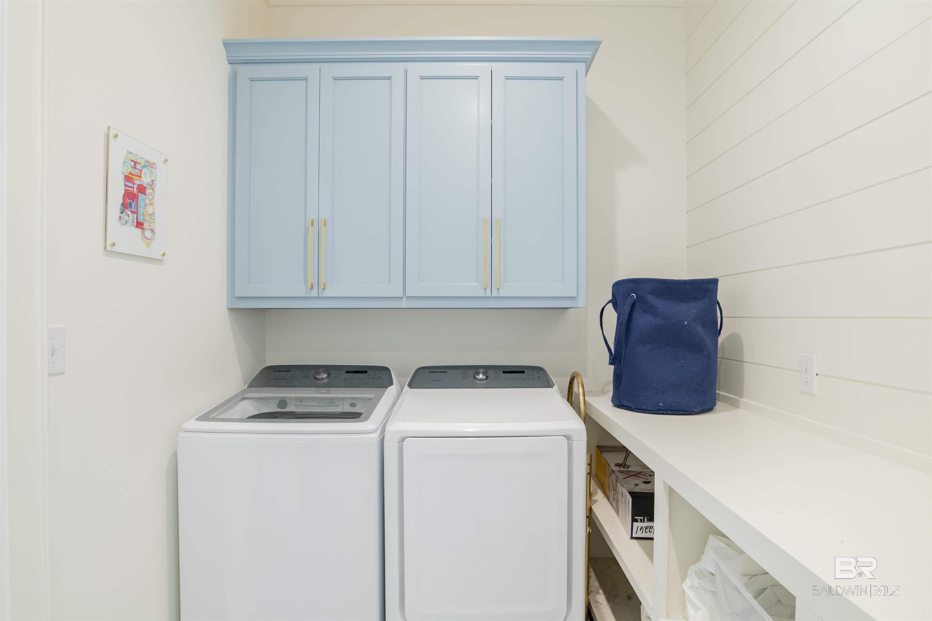 https://zimg.paragon.ice.com/ParagonImages/Property/PG/BCAR/387884/31/0/0/8f195a3b52722bf467a24f80d856254e/7/1d401682f8111c09d776d0f9be9d0bf4/387884-7092E521-0AB6-40AE-9F34-9FB6BAA2ABAA.JPG