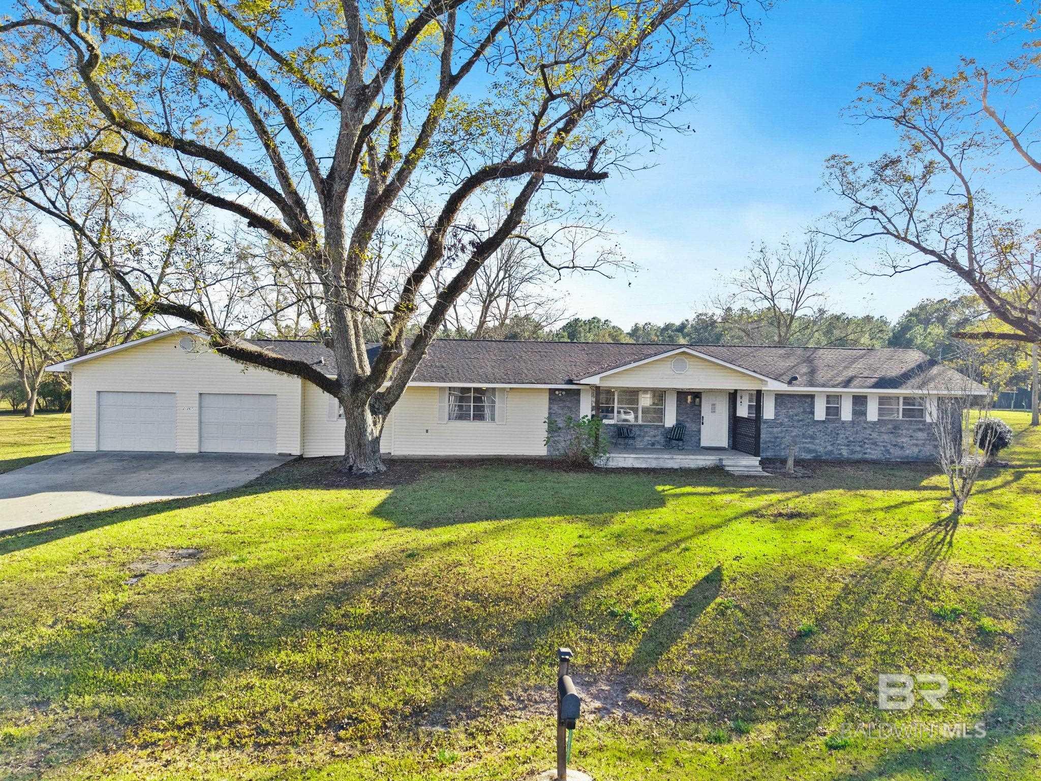 187 E Violet Lane, Defuniak Springs, FL, 32433