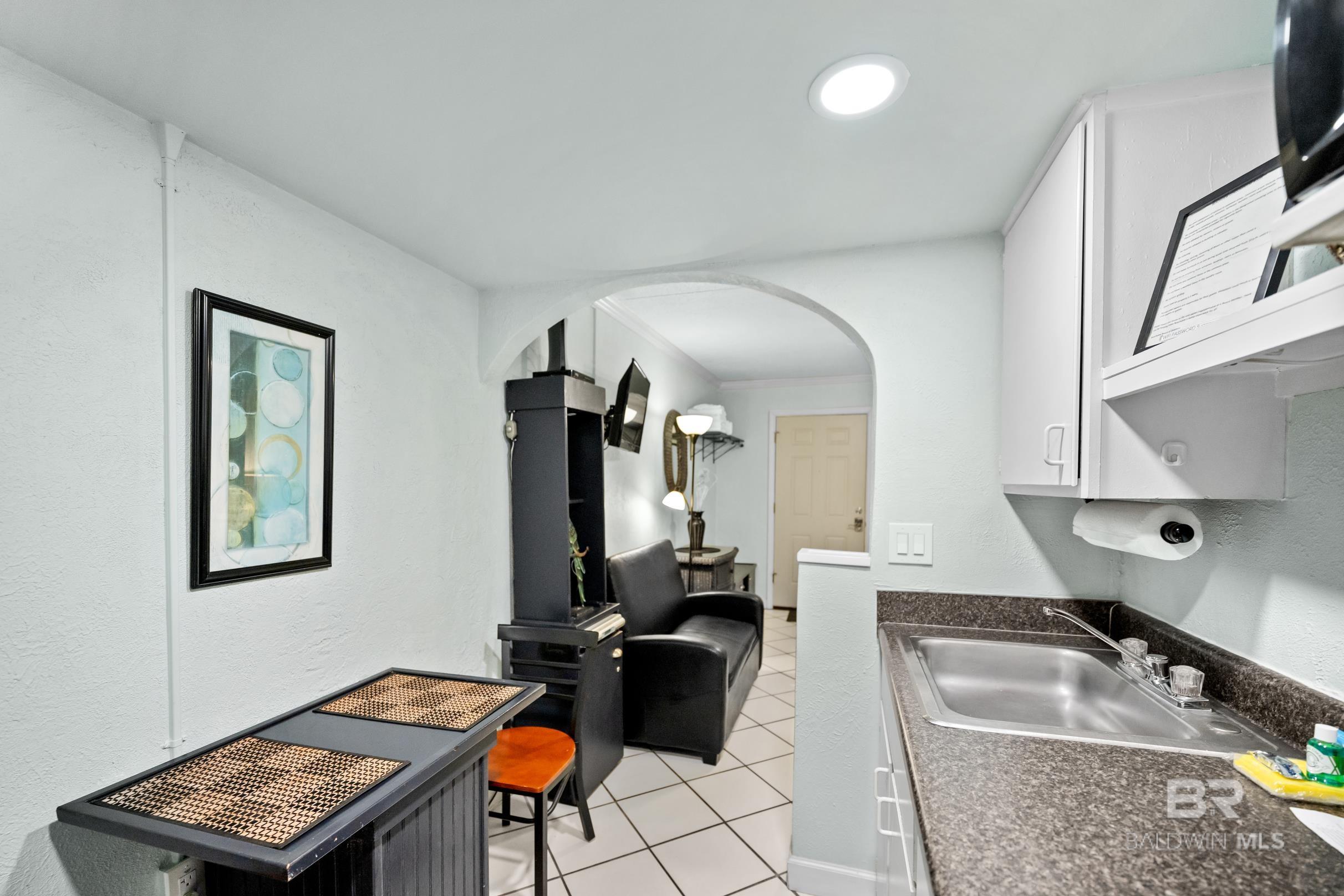 200 E Beach Boulevard UNIT 220, Gulf Shores, AL, 36542